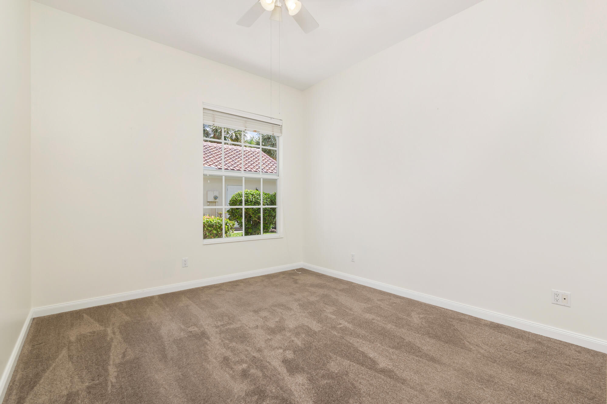 ISLES AT PALM BEACH GARDENS - Residential