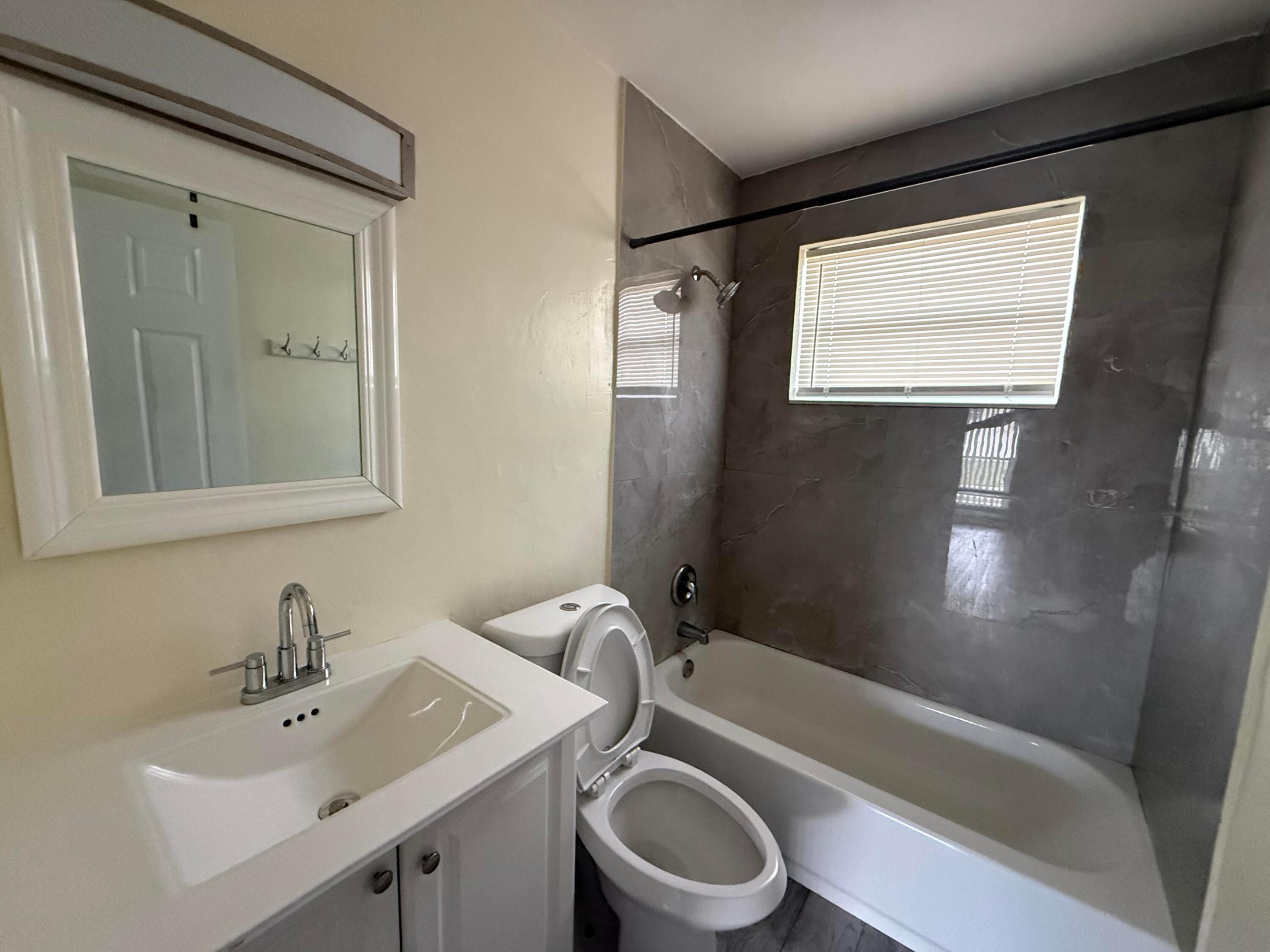 FLORAL HEIGHTS - Residential Lease
