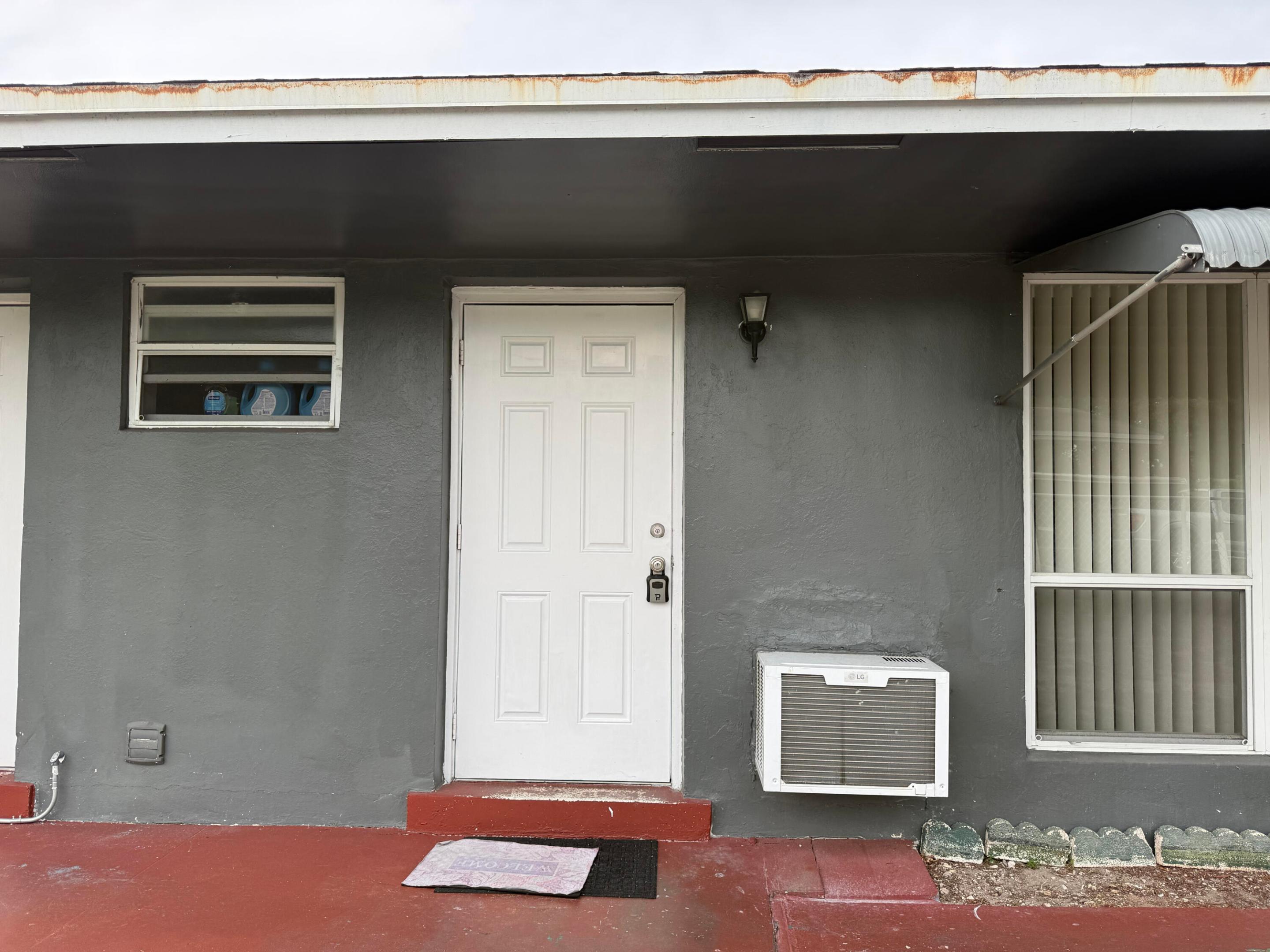 FLORAL HEIGHTS - Residential Lease