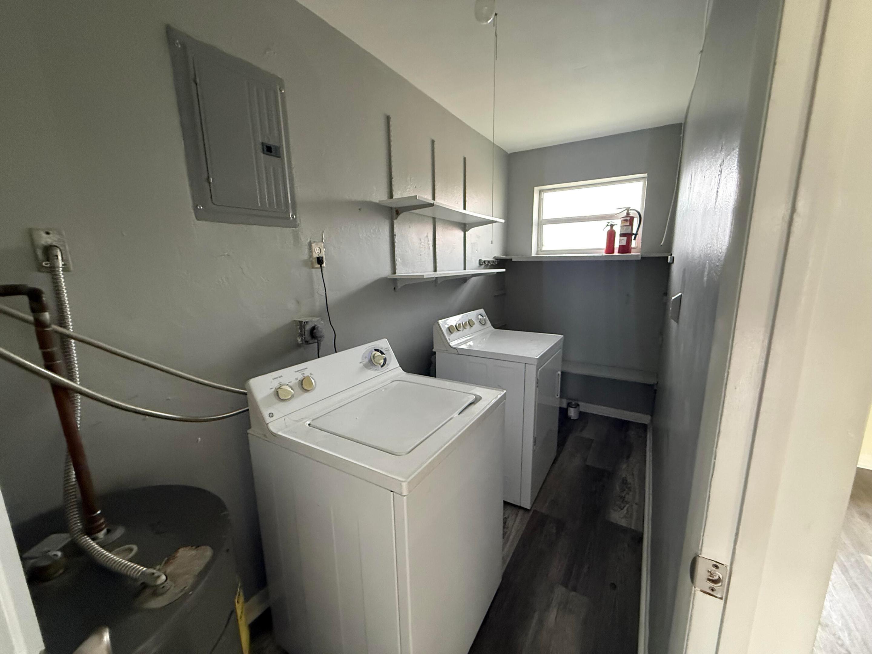 FLORAL HEIGHTS - Residential Lease