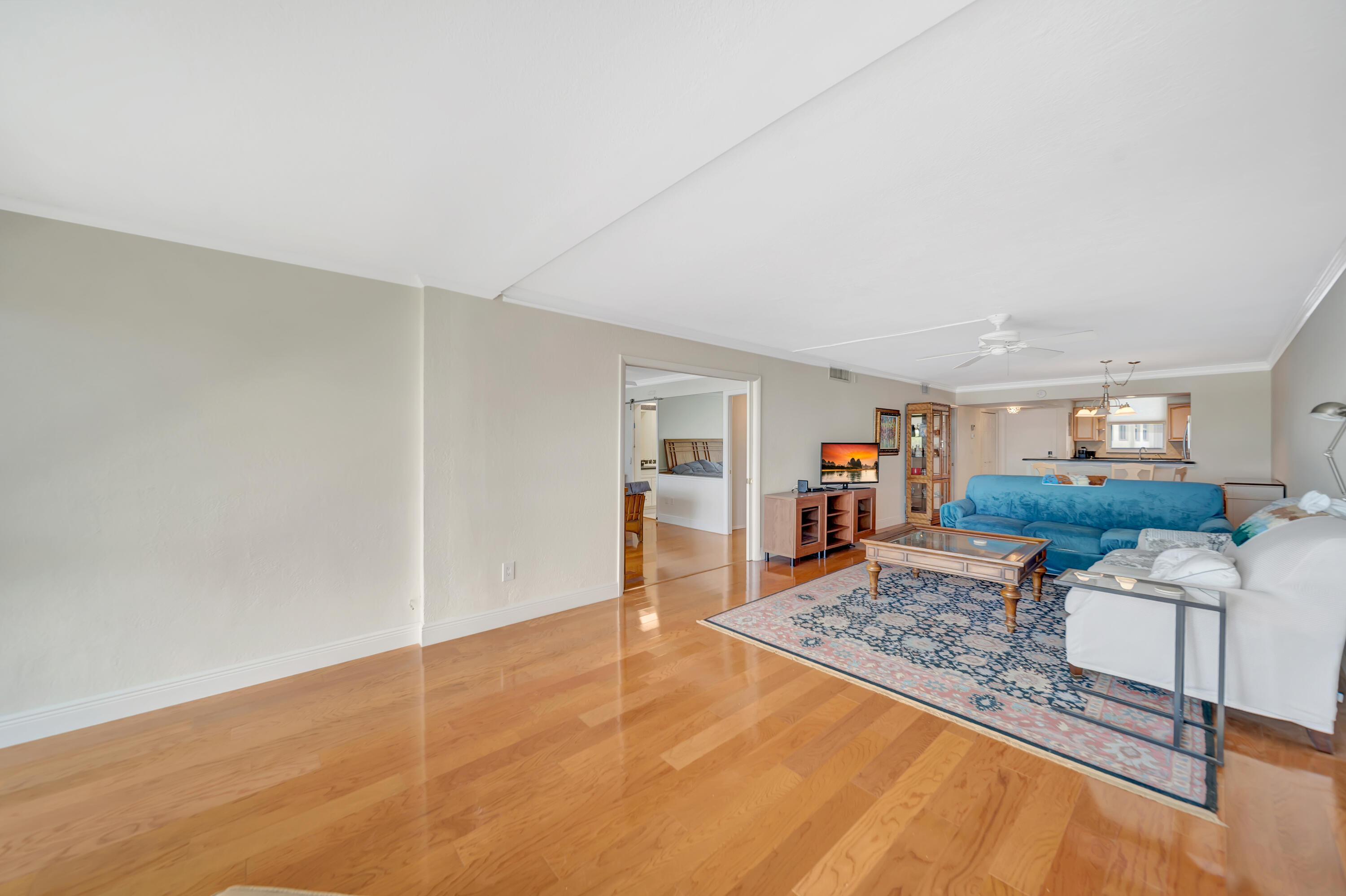 ROYAL MARINER CONDO - Residential Lease