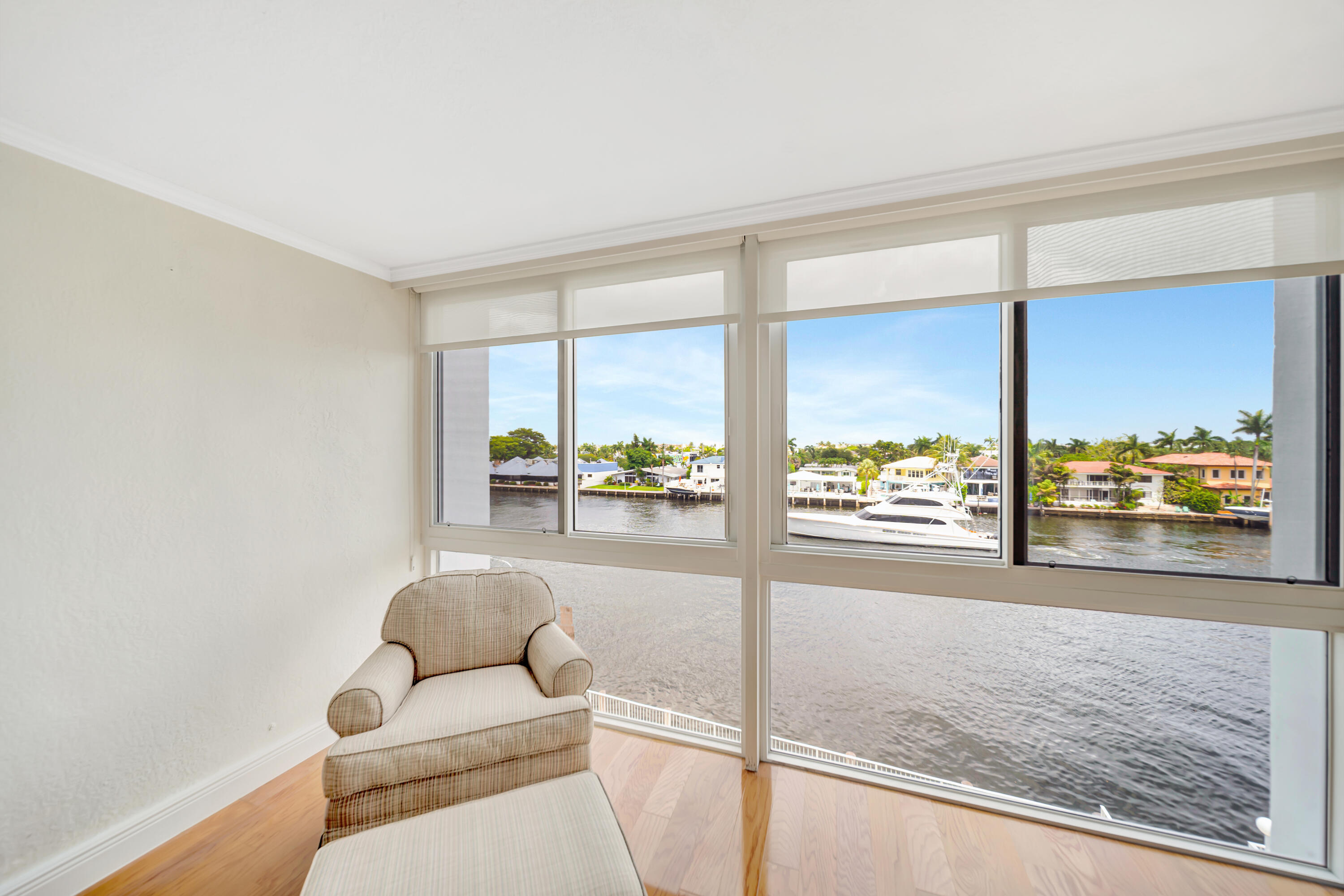 ROYAL MARINER CONDO - Residential Lease