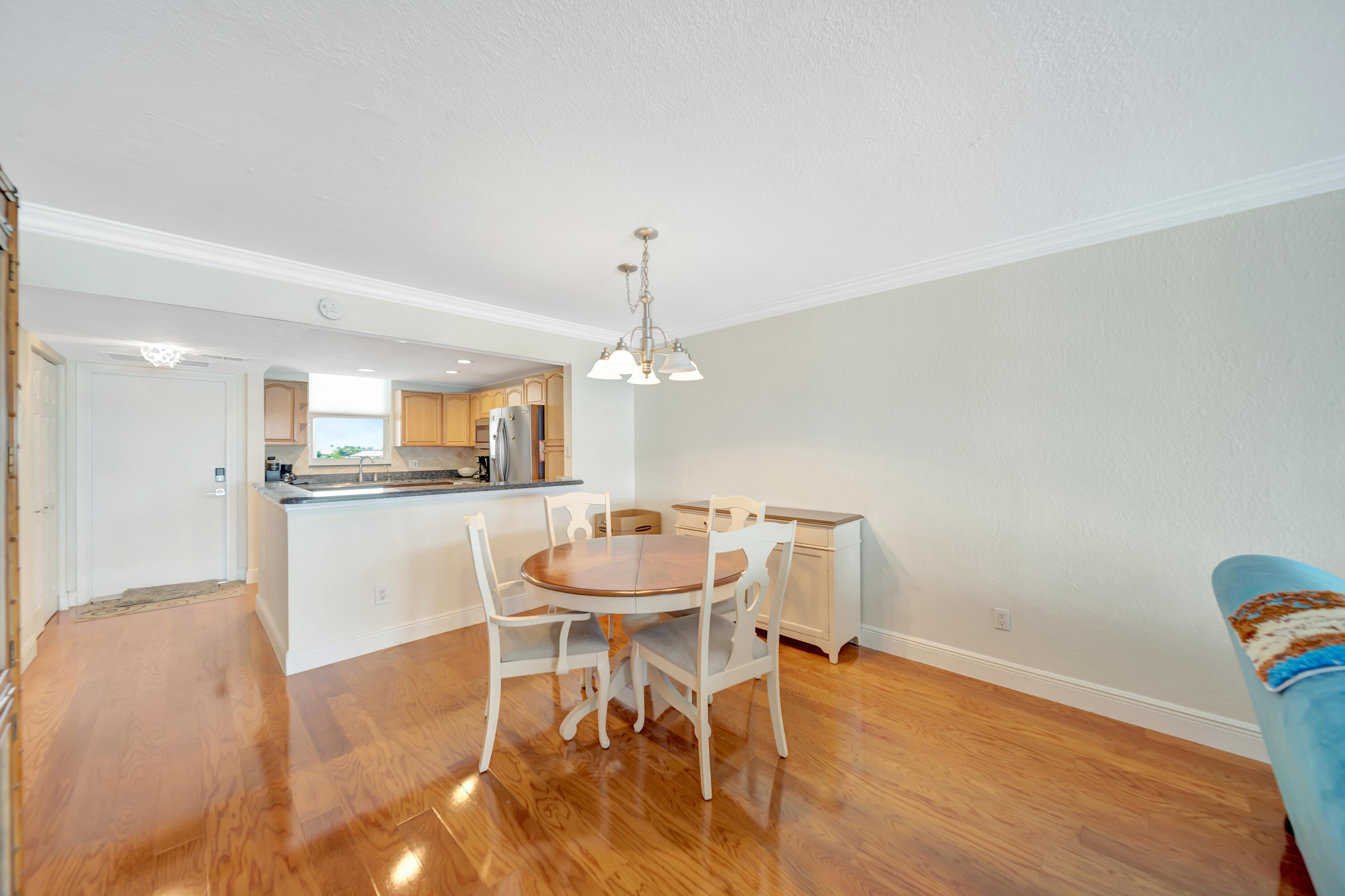 ROYAL MARINER CONDO - Residential Lease
