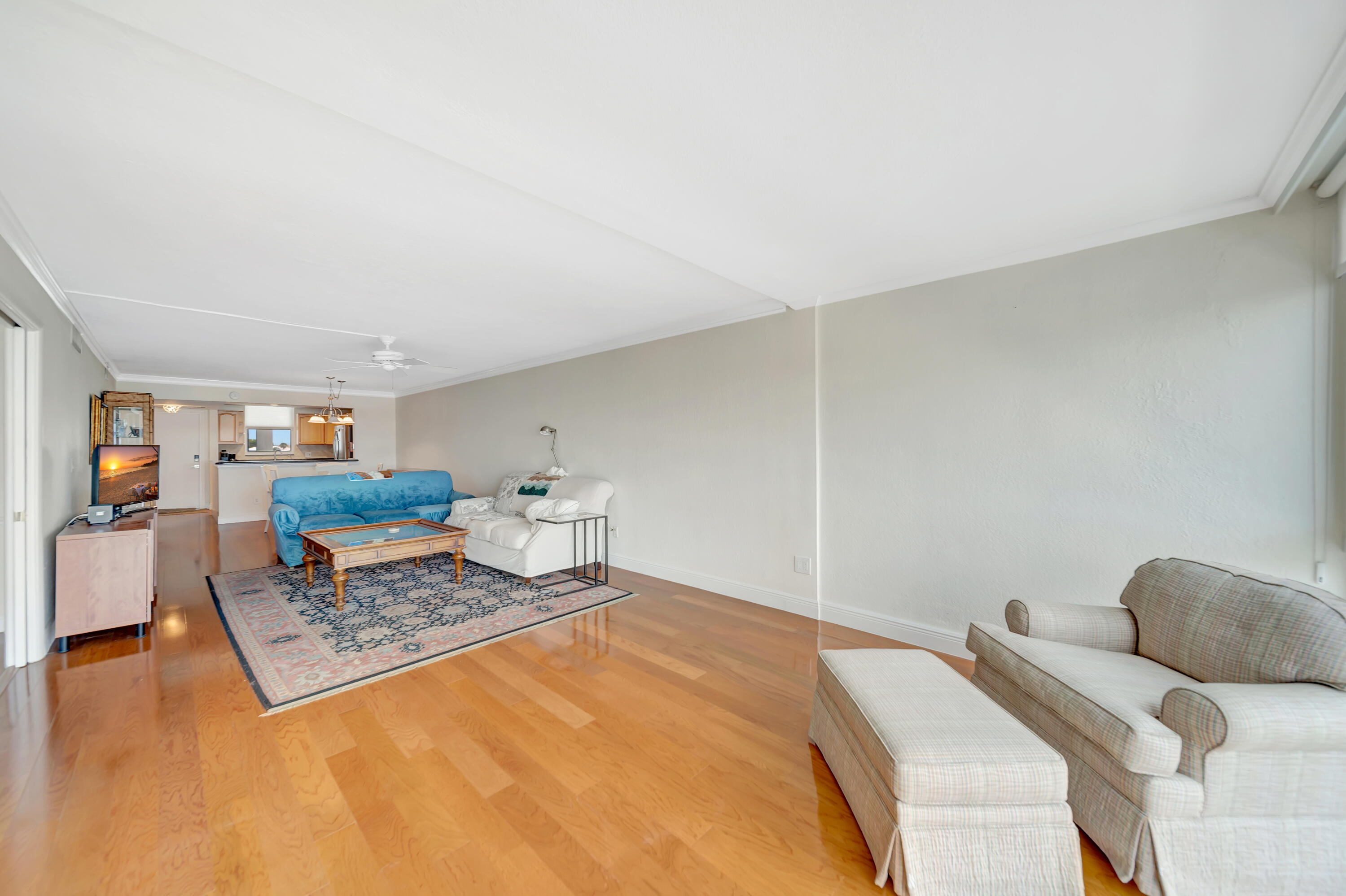 ROYAL MARINER CONDO - Residential Lease
