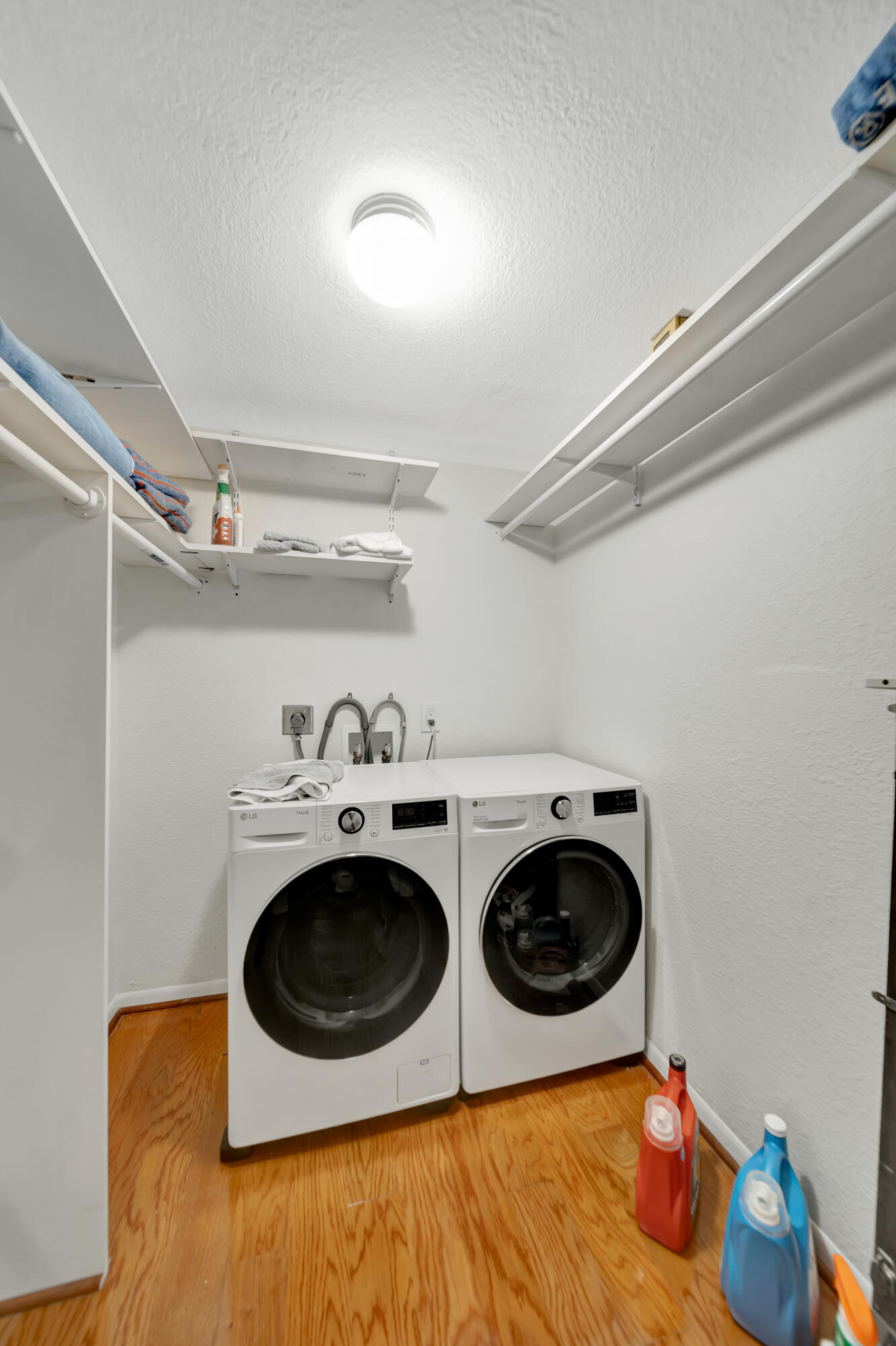 ROYAL MARINER CONDO - Residential Lease