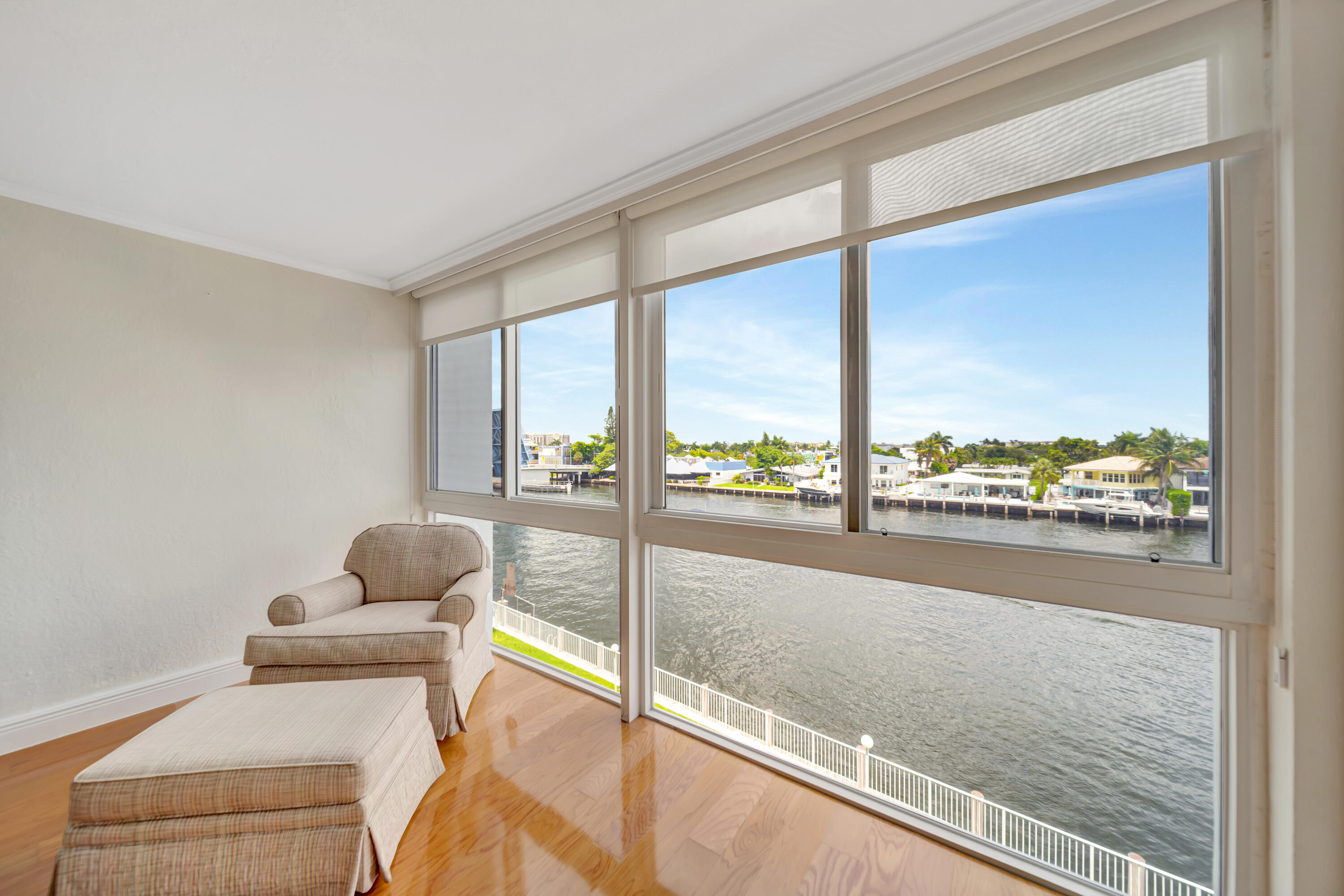 ROYAL MARINER CONDO - Residential Lease
