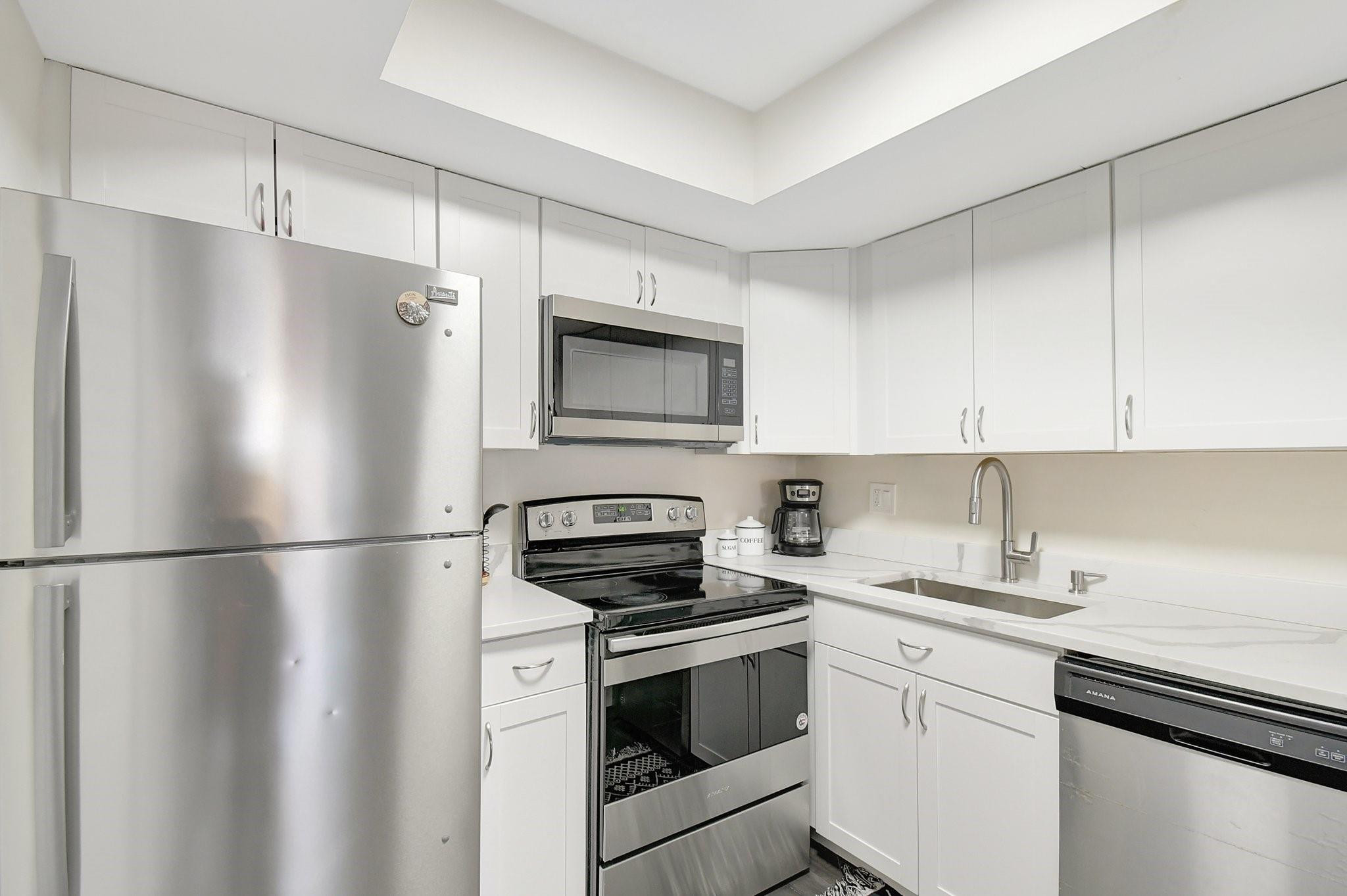 TOWNHOUSES AT NOVA 2 - Residential