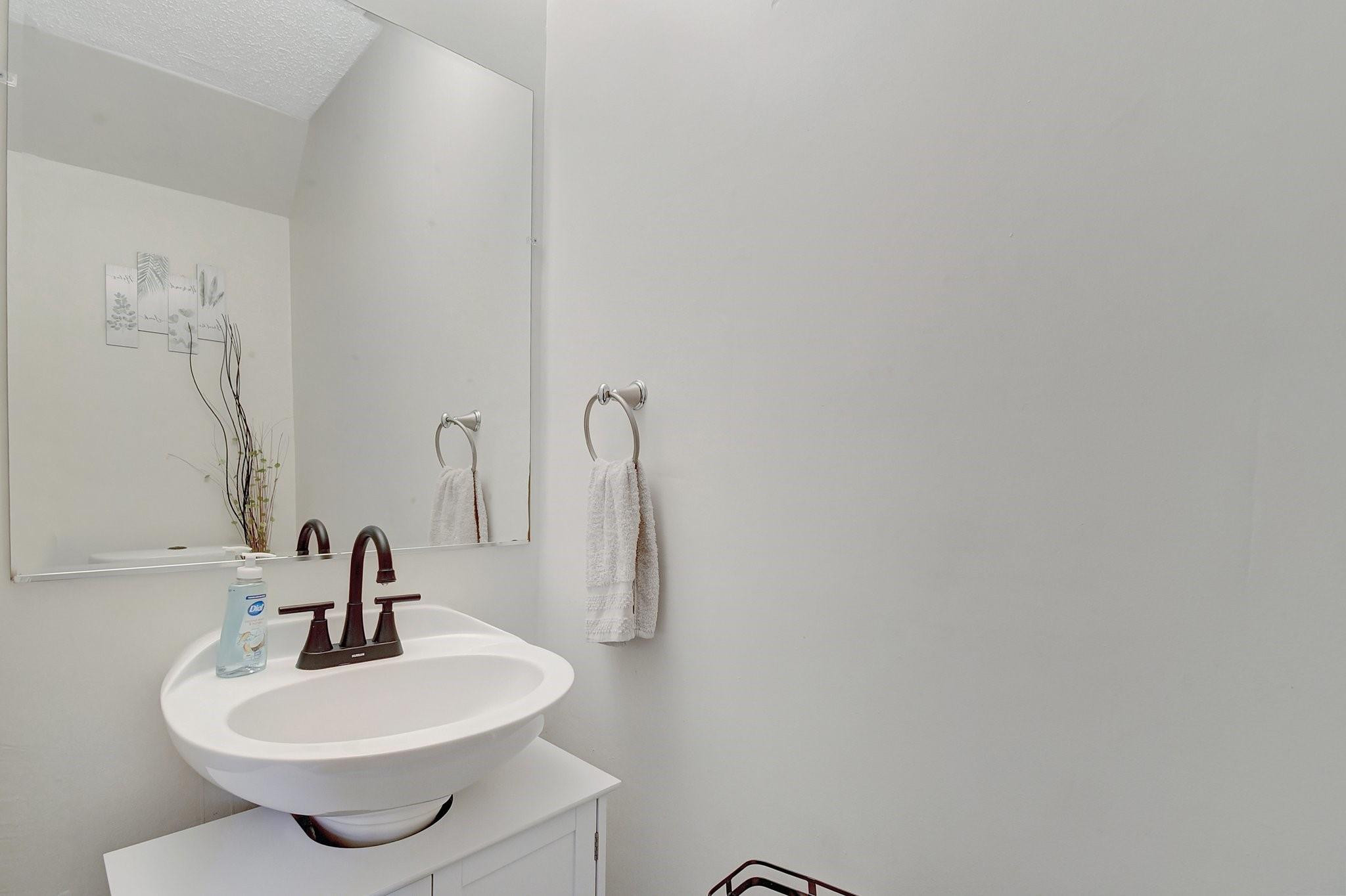 TOWNHOUSES AT NOVA 2 - Residential