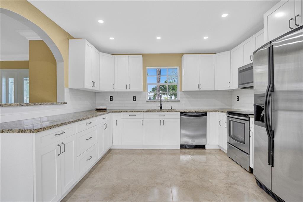 SUNRISE GOLF VILLAGE SEC - Residential