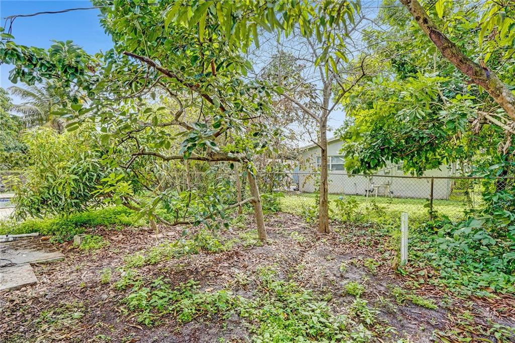 SUNRISE GOLF VILLAGE SEC - Residential