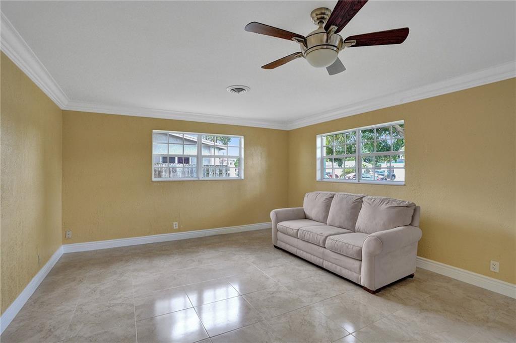 SUNRISE GOLF VILLAGE SEC - Residential