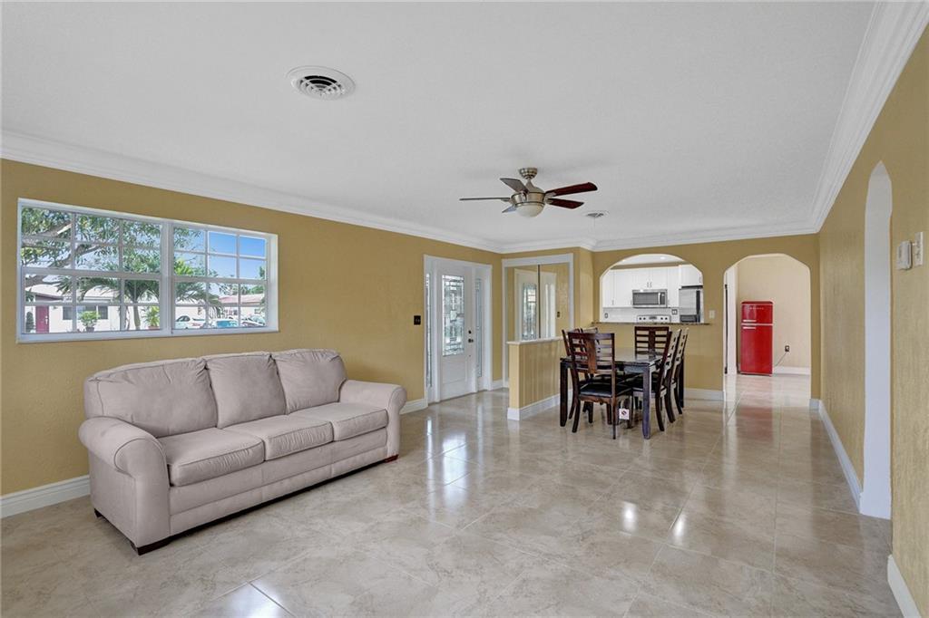 SUNRISE GOLF VILLAGE SEC - Residential