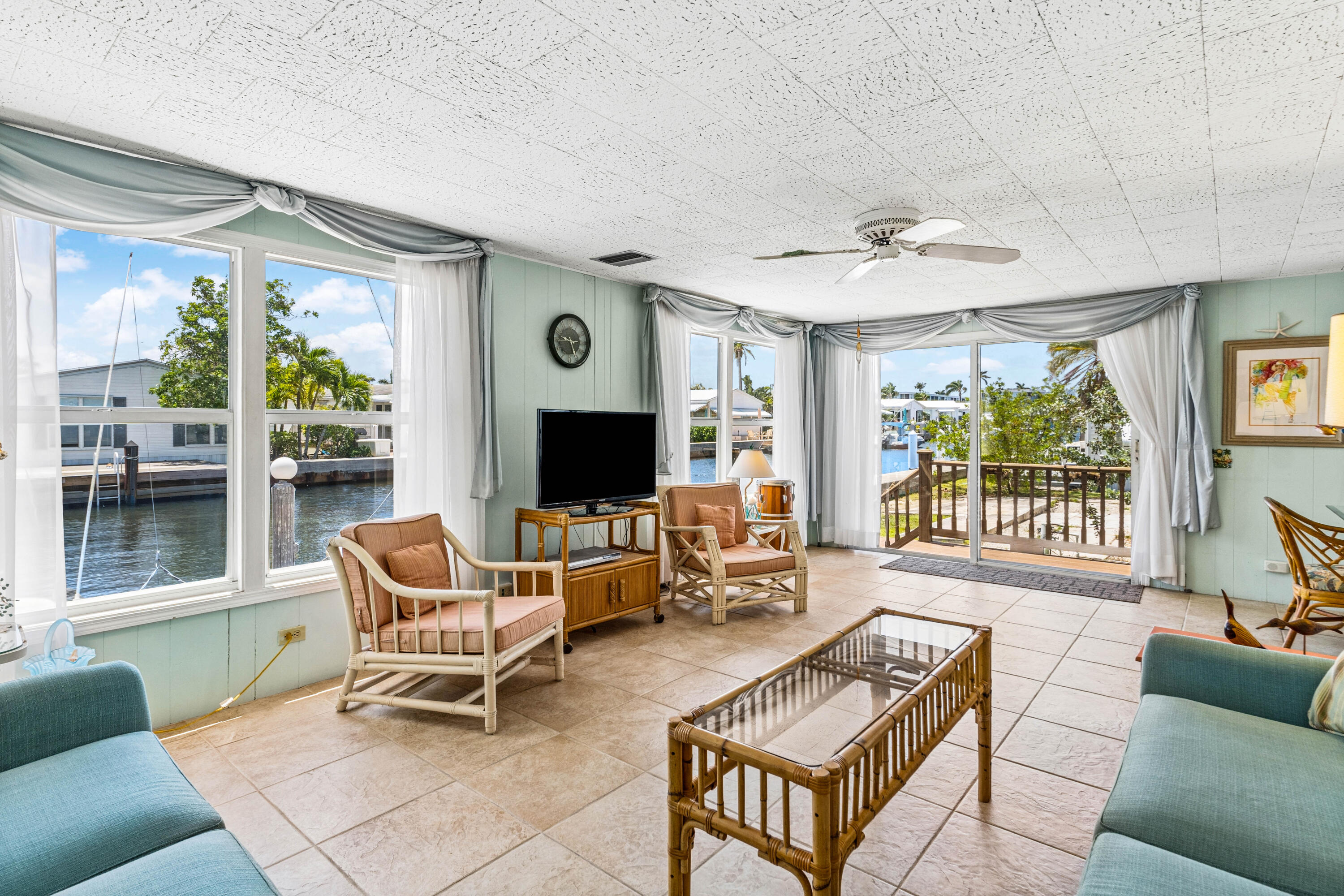 BRINY BREEZES, Inc - Residential