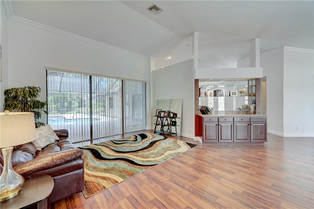 Pine Ridge 112-37 B - Residential