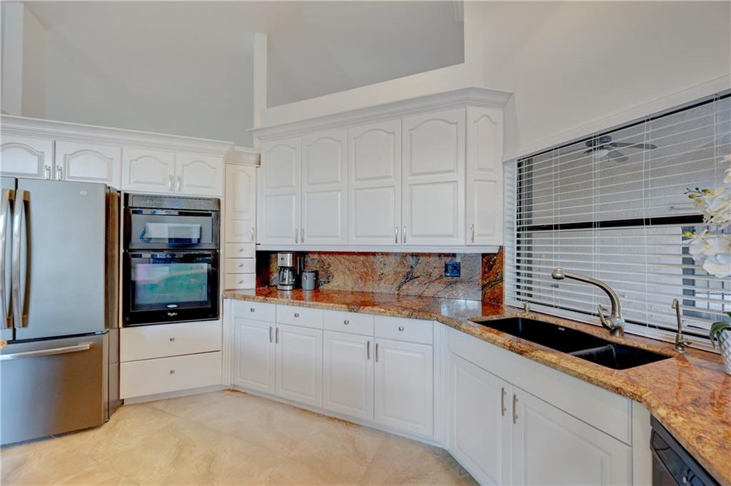 Pine Ridge 112-37 B - Residential