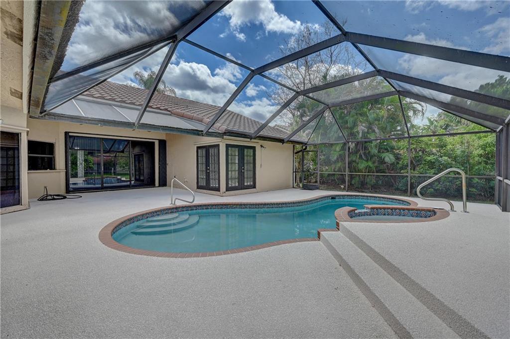 Pine Ridge 112-37 B - Residential