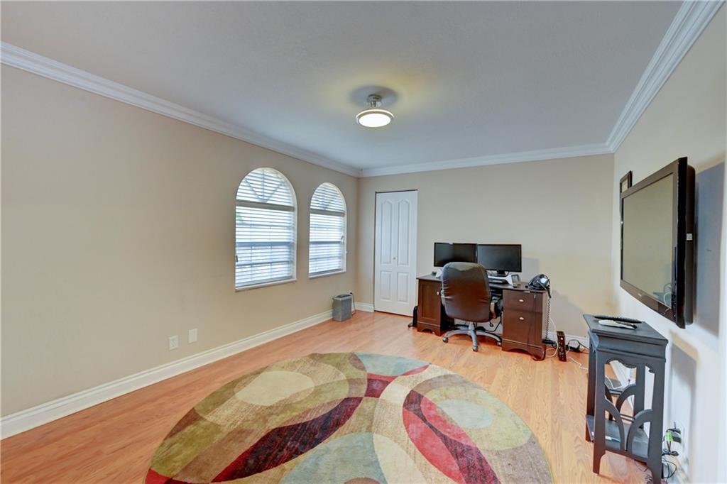 Pine Ridge 112-37 B - Residential