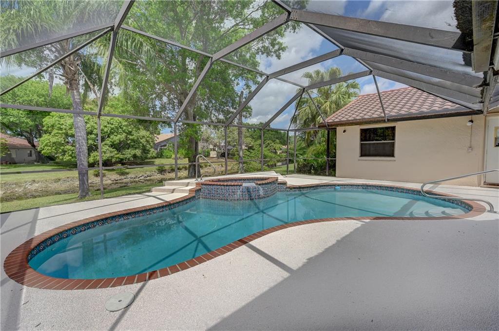 Pine Ridge 112-37 B - Residential
