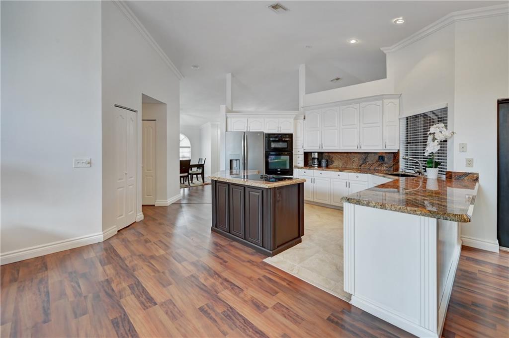 Pine Ridge 112-37 B - Residential