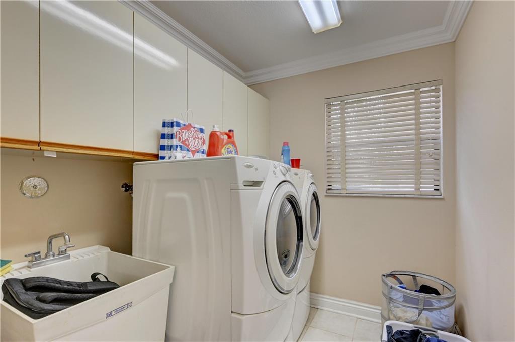 Pine Ridge 112-37 B - Residential
