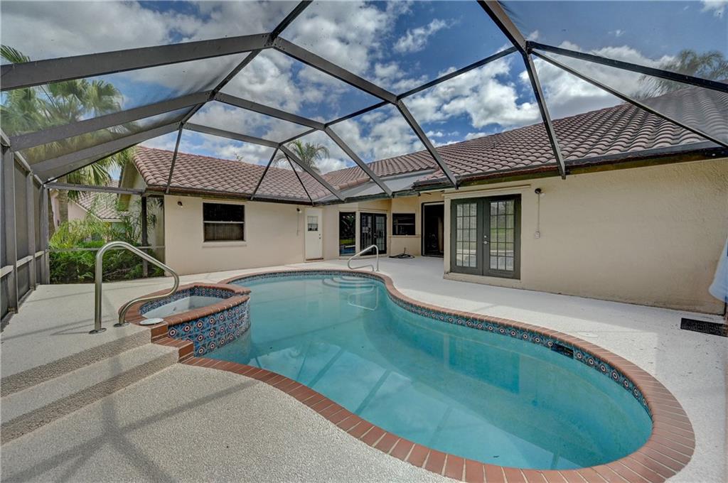 Pine Ridge 112-37 B - Residential