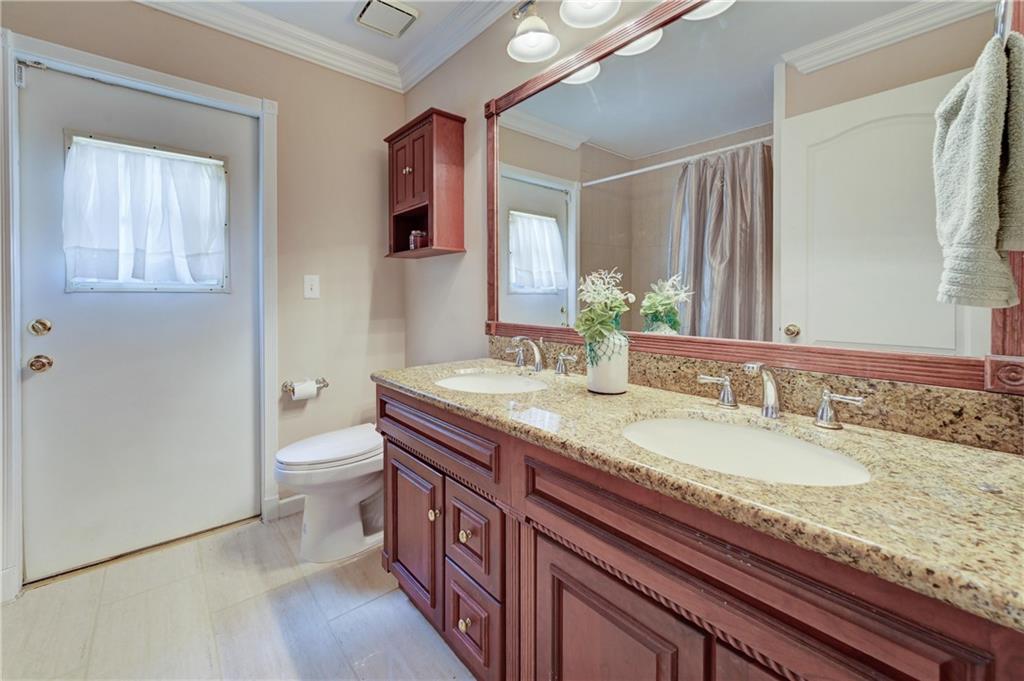 Pine Ridge 112-37 B - Residential