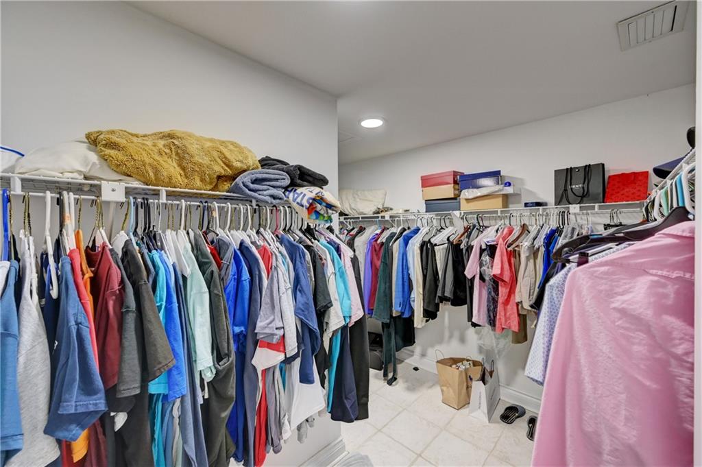 Pine Ridge 112-37 B - Residential