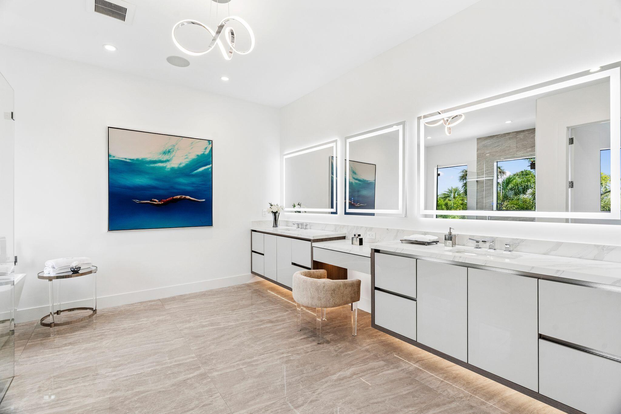 LAKE FLORESTA PARK - Residential