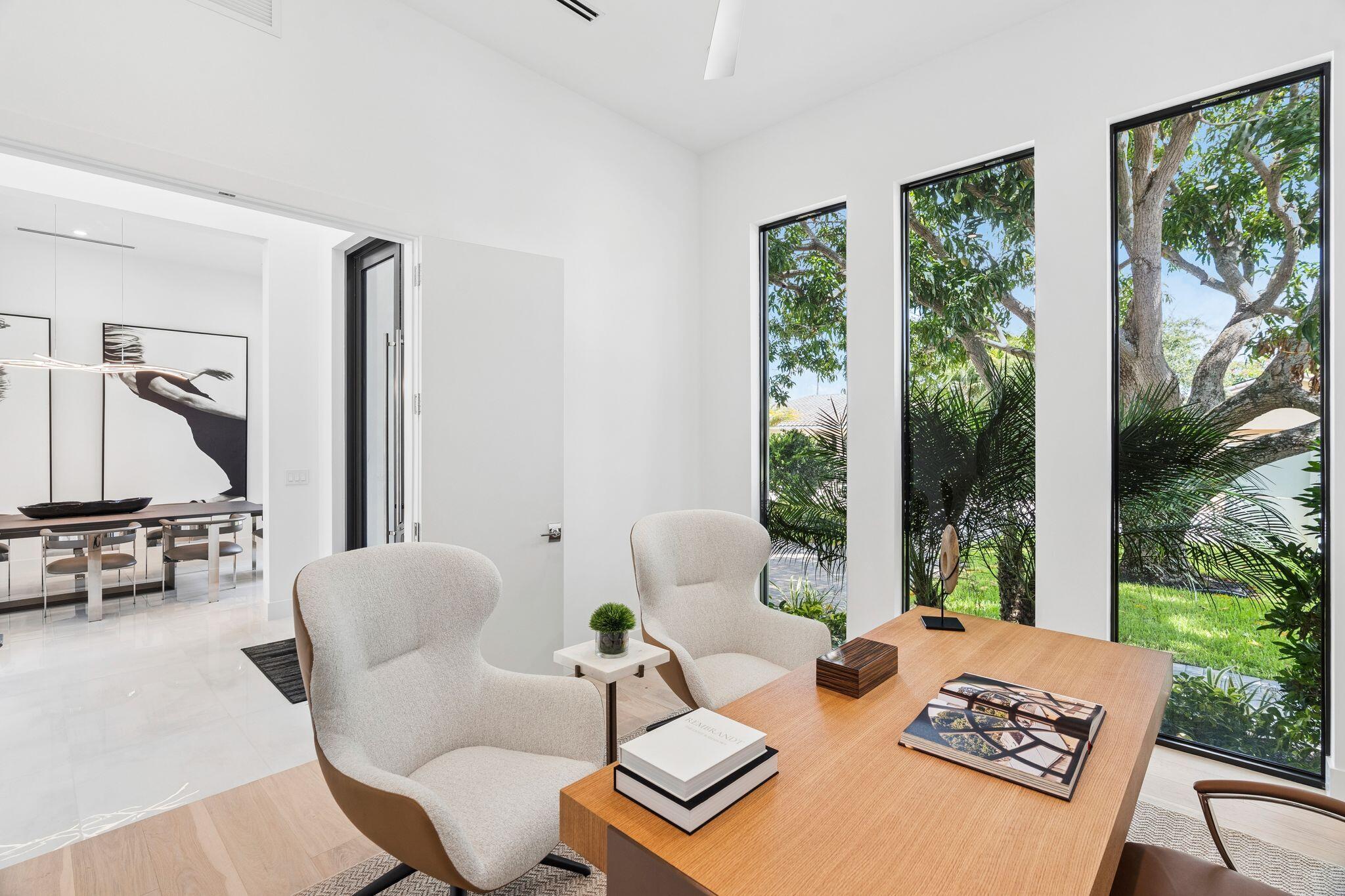 LAKE FLORESTA PARK - Residential