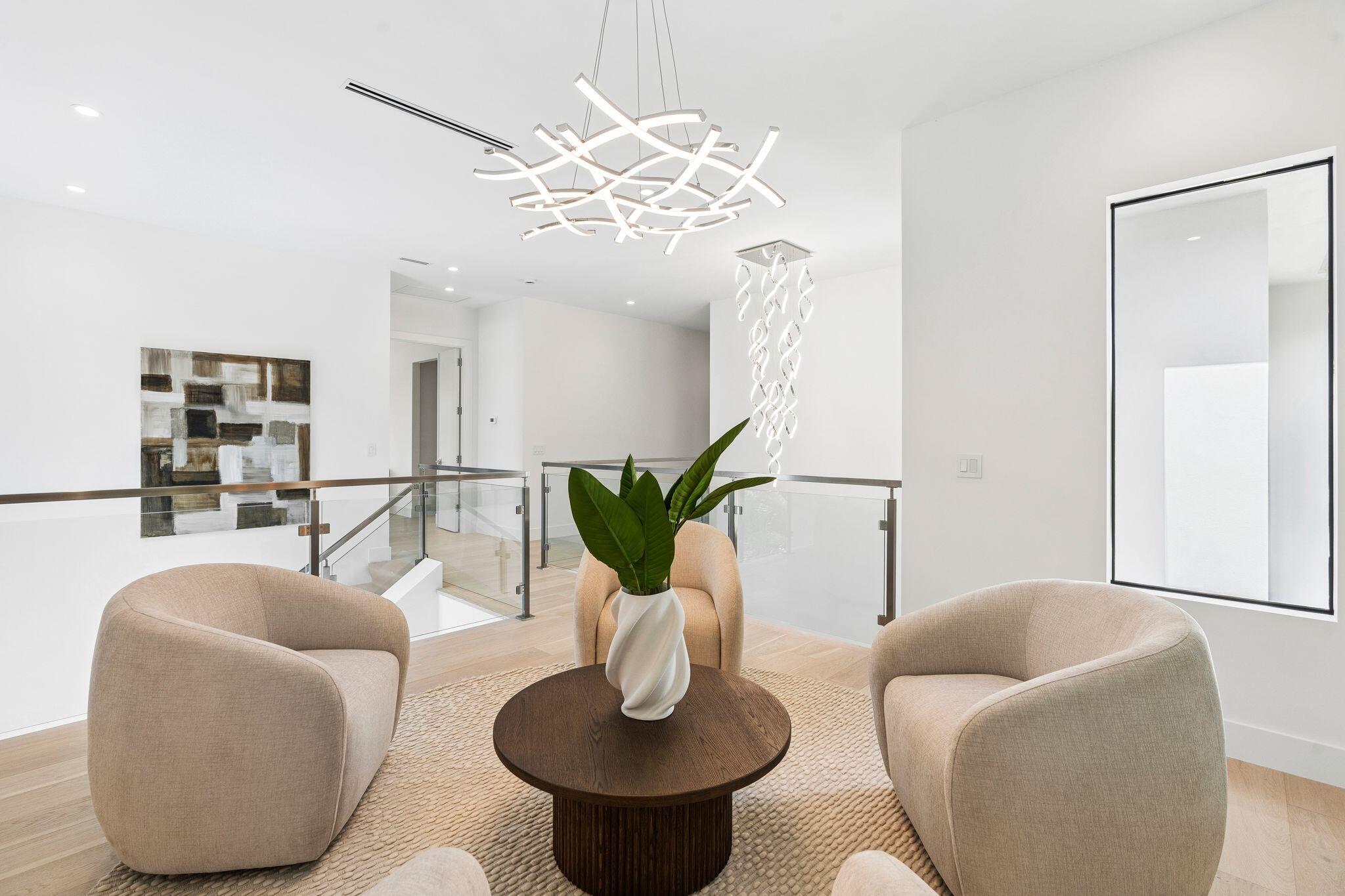 LAKE FLORESTA PARK - Residential