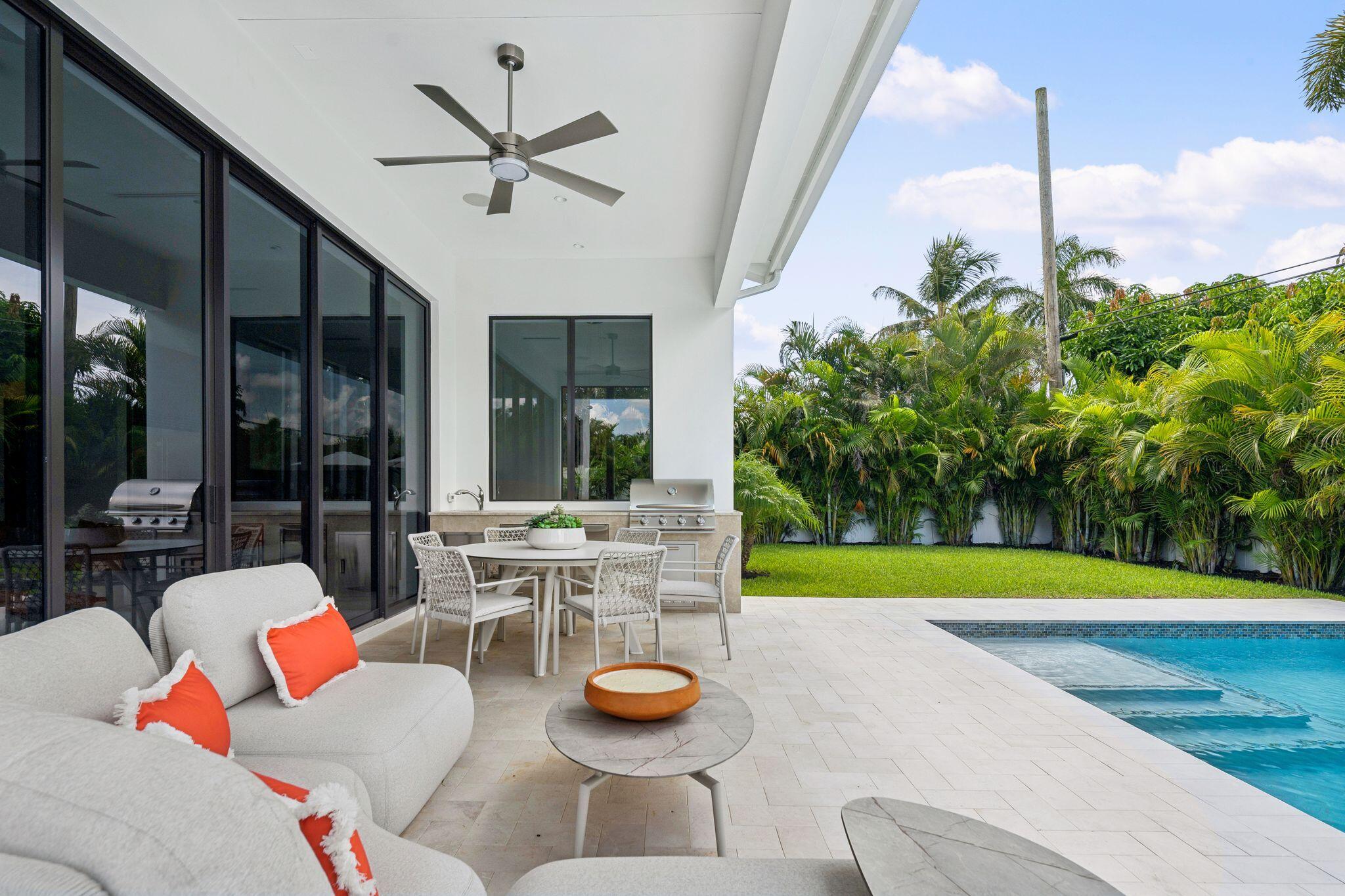 LAKE FLORESTA PARK - Residential