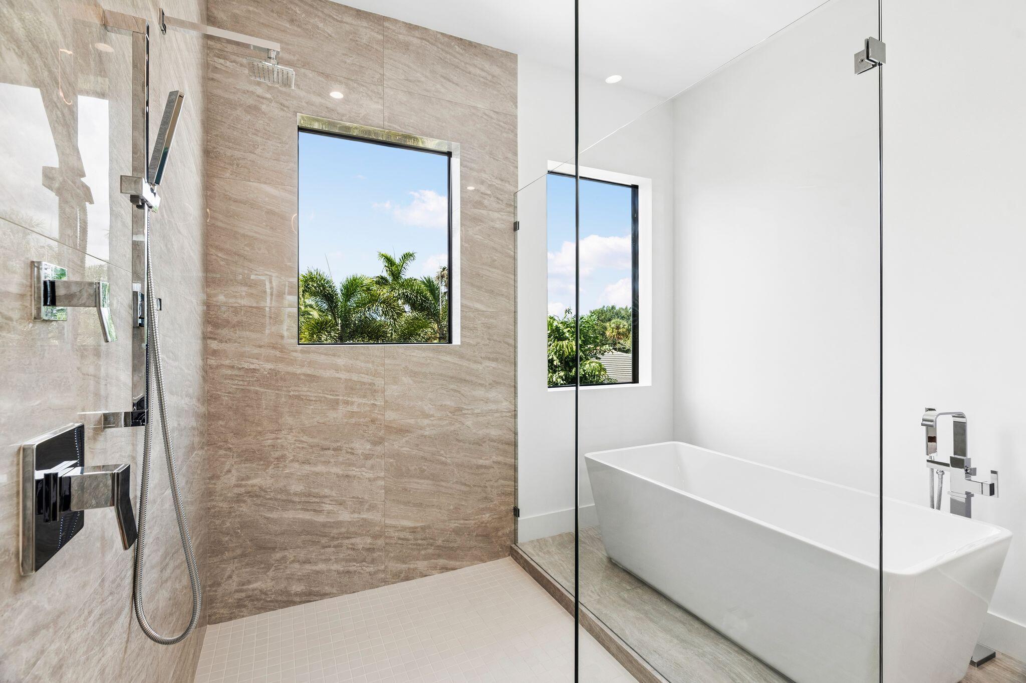 LAKE FLORESTA PARK - Residential