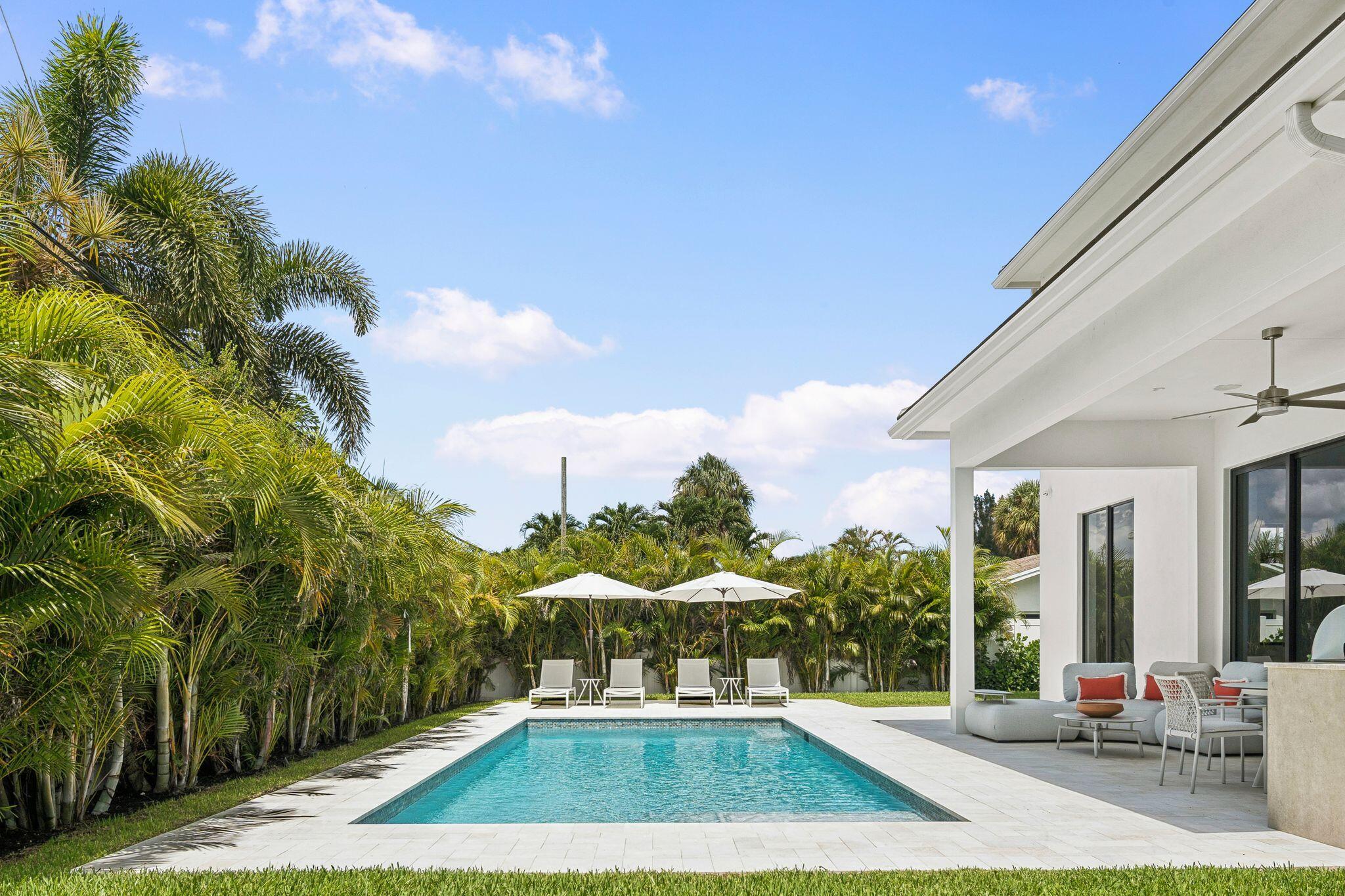 LAKE FLORESTA PARK - Residential