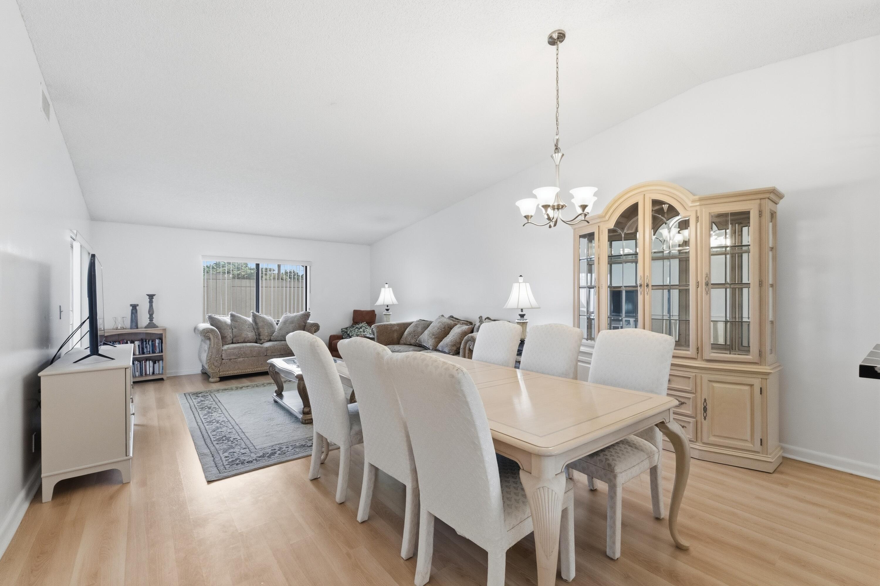 WHISPER WALK SEC C CONDO - Residential