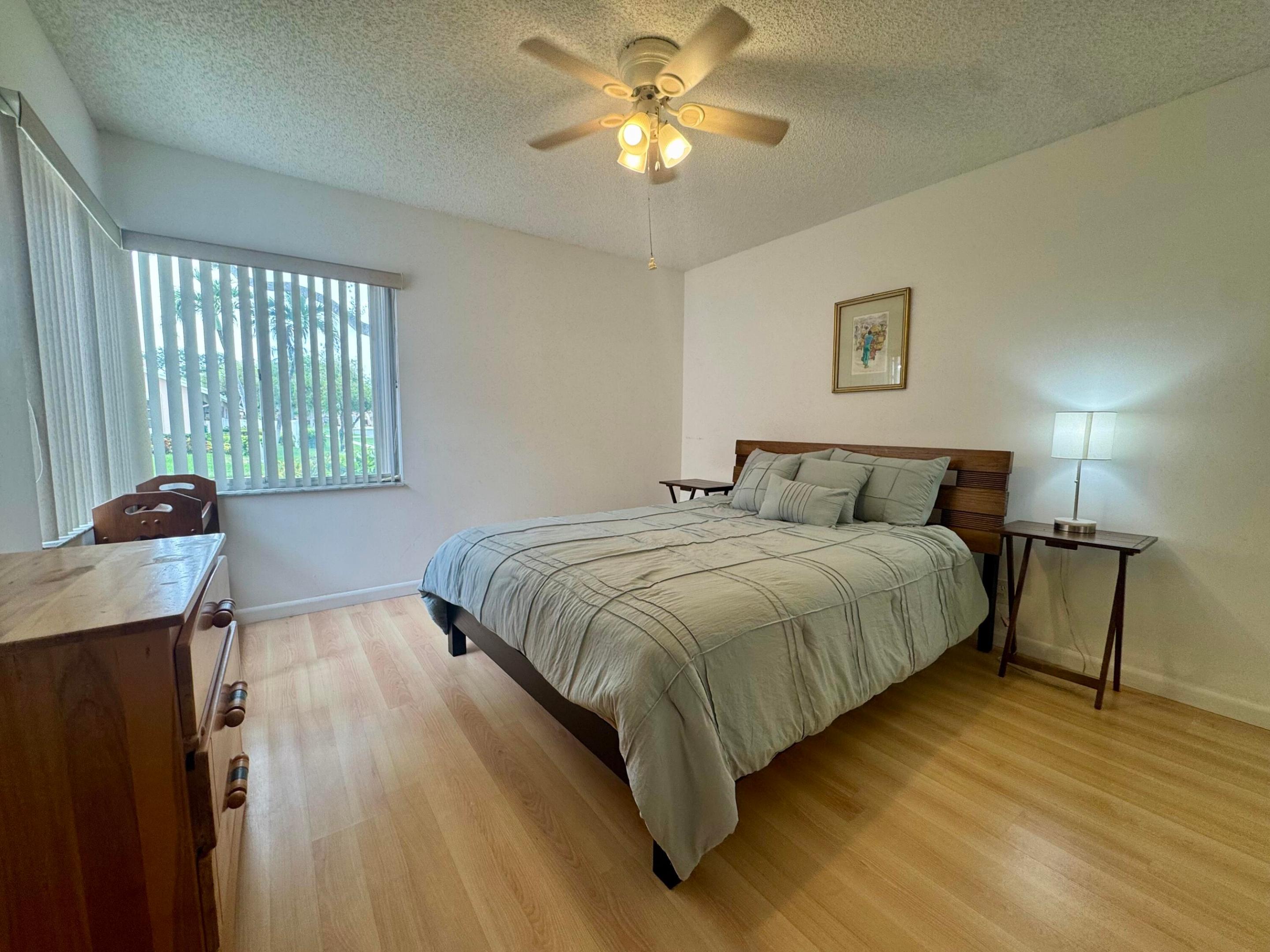 WHISPER WALK SEC C CONDO - Residential