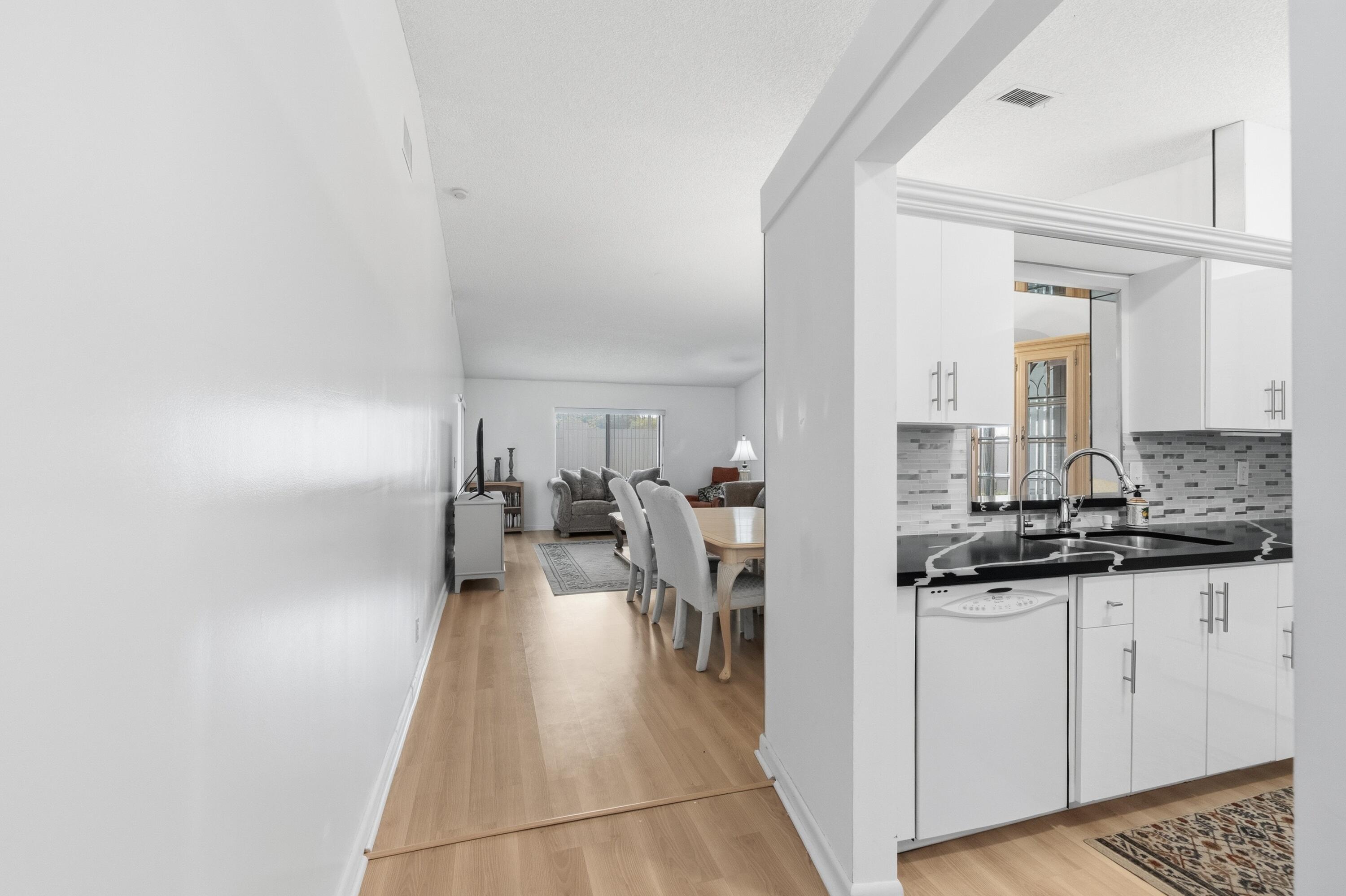 WHISPER WALK SEC C CONDO - Residential