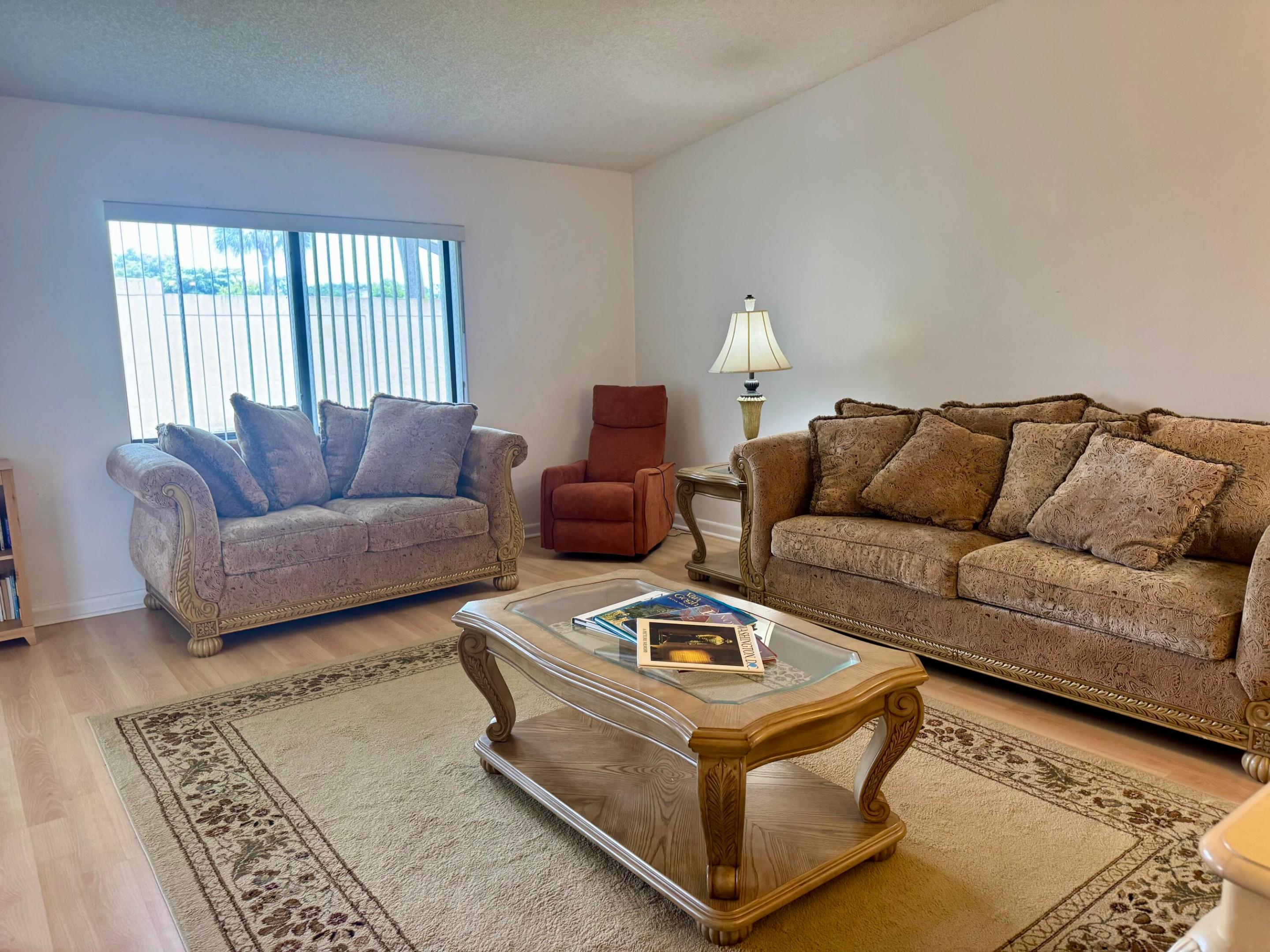 WHISPER WALK SEC C CONDO - Residential