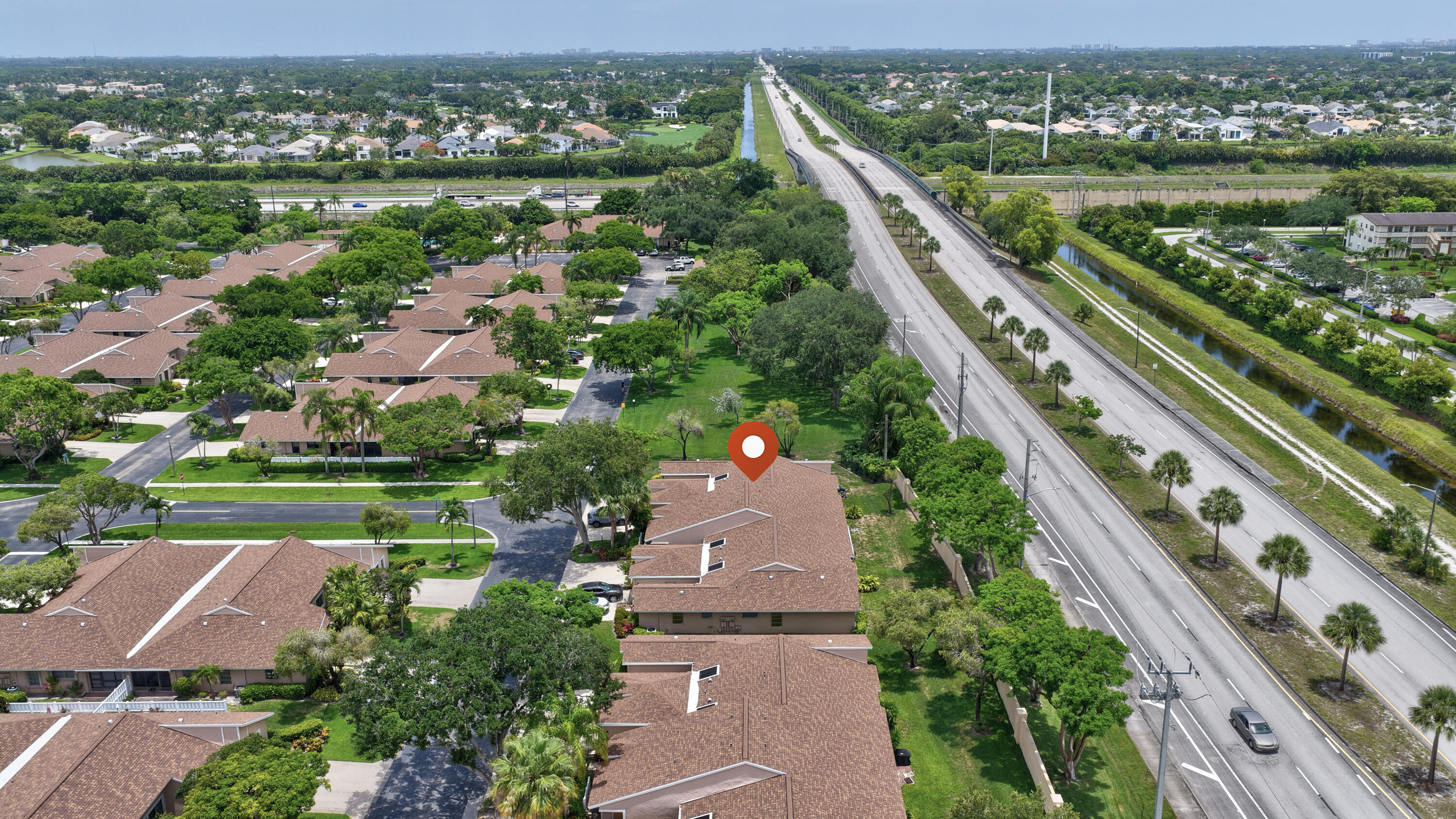 WHISPER WALK SEC C CONDO - Residential