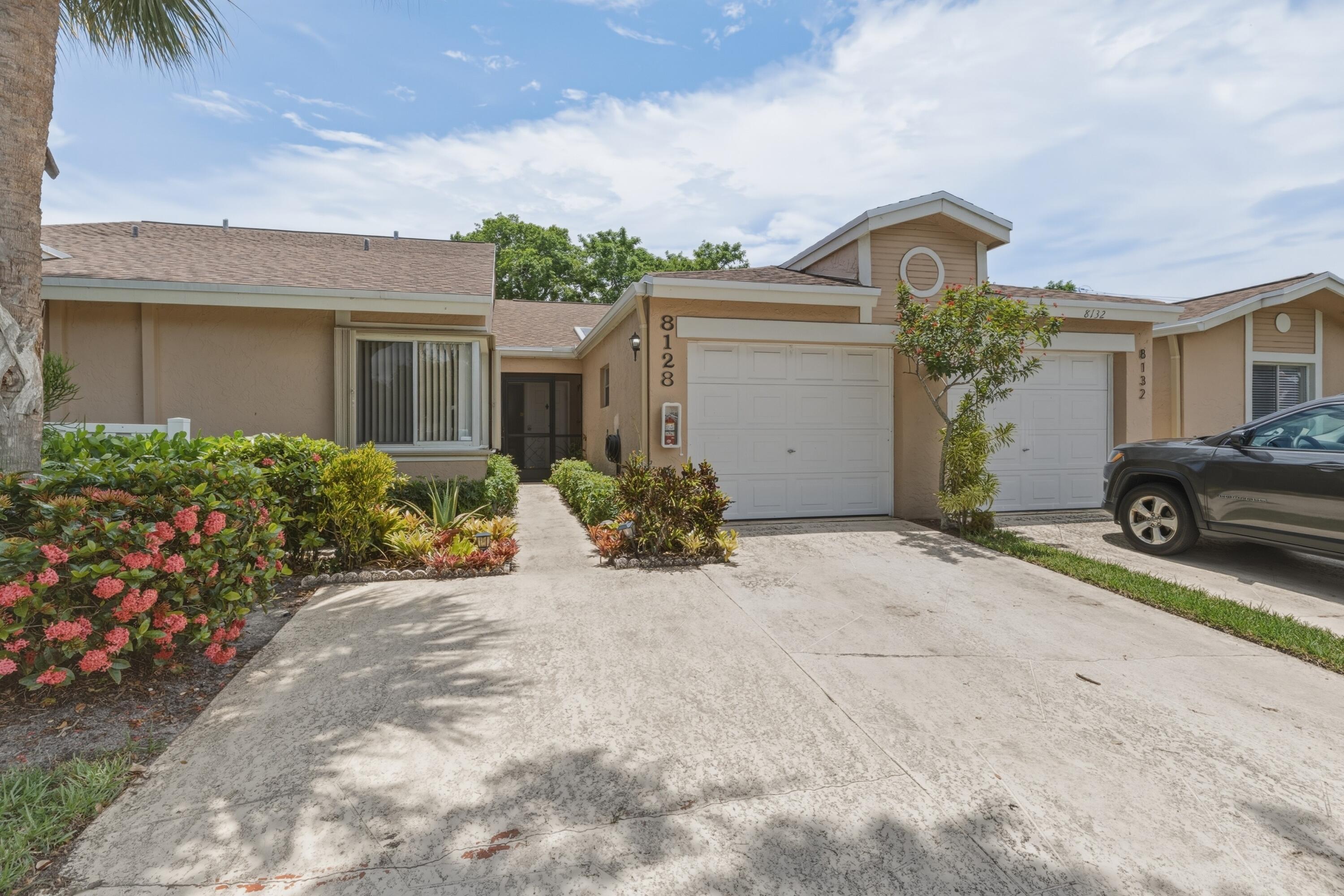 WHISPER WALK SEC C CONDO - Residential