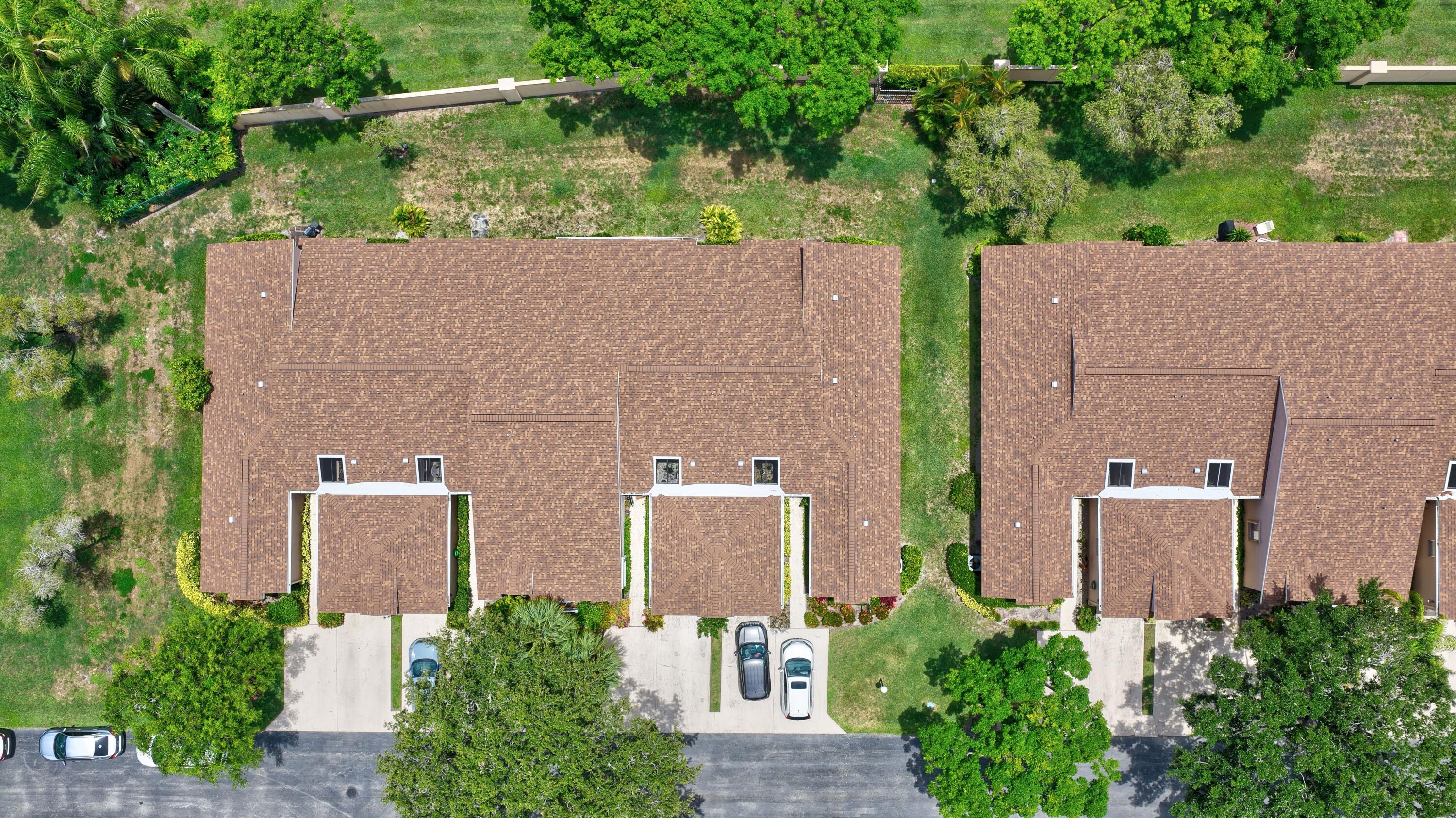 WHISPER WALK SEC C CONDO - Residential