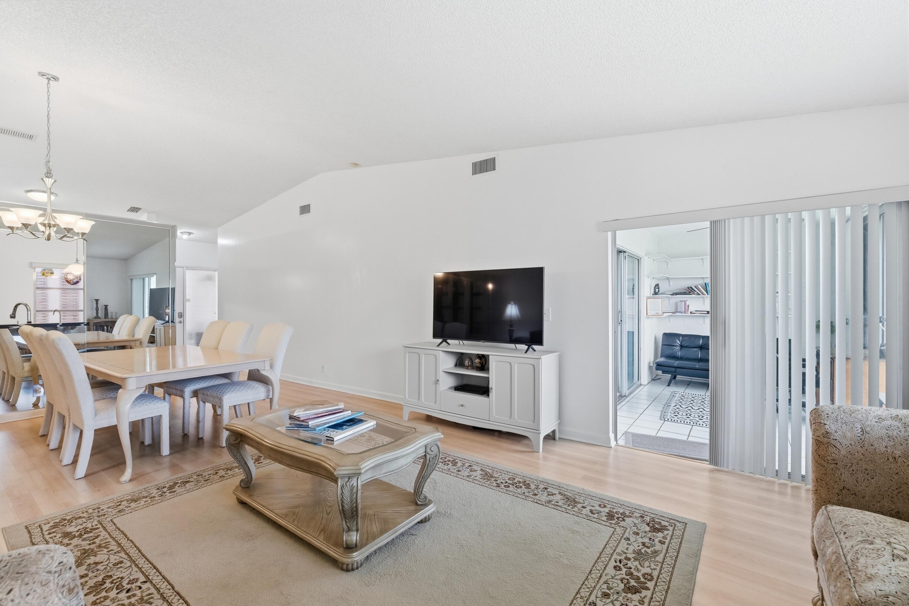 WHISPER WALK SEC C CONDO - Residential