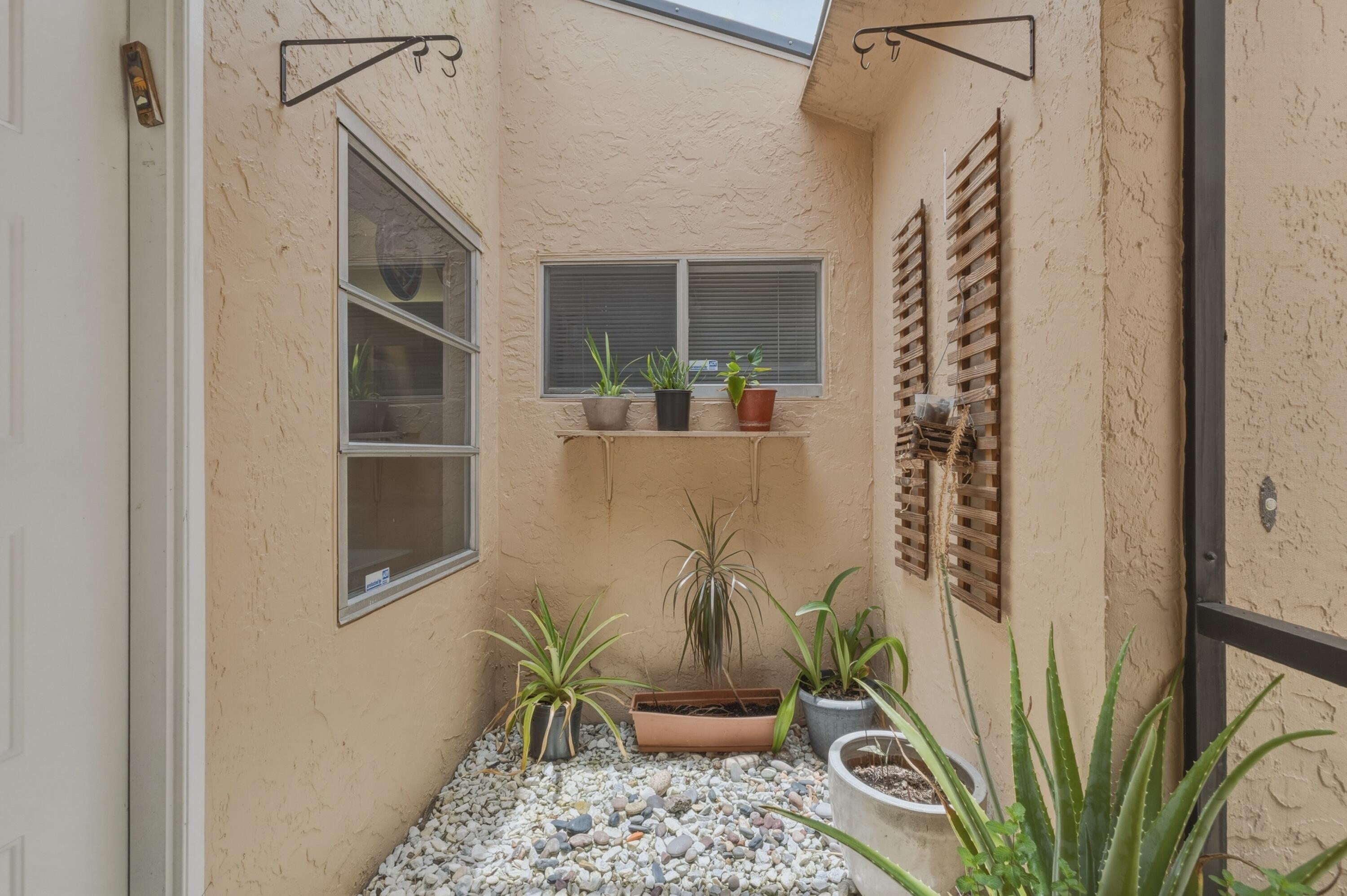 WHISPER WALK SEC C CONDO - Residential