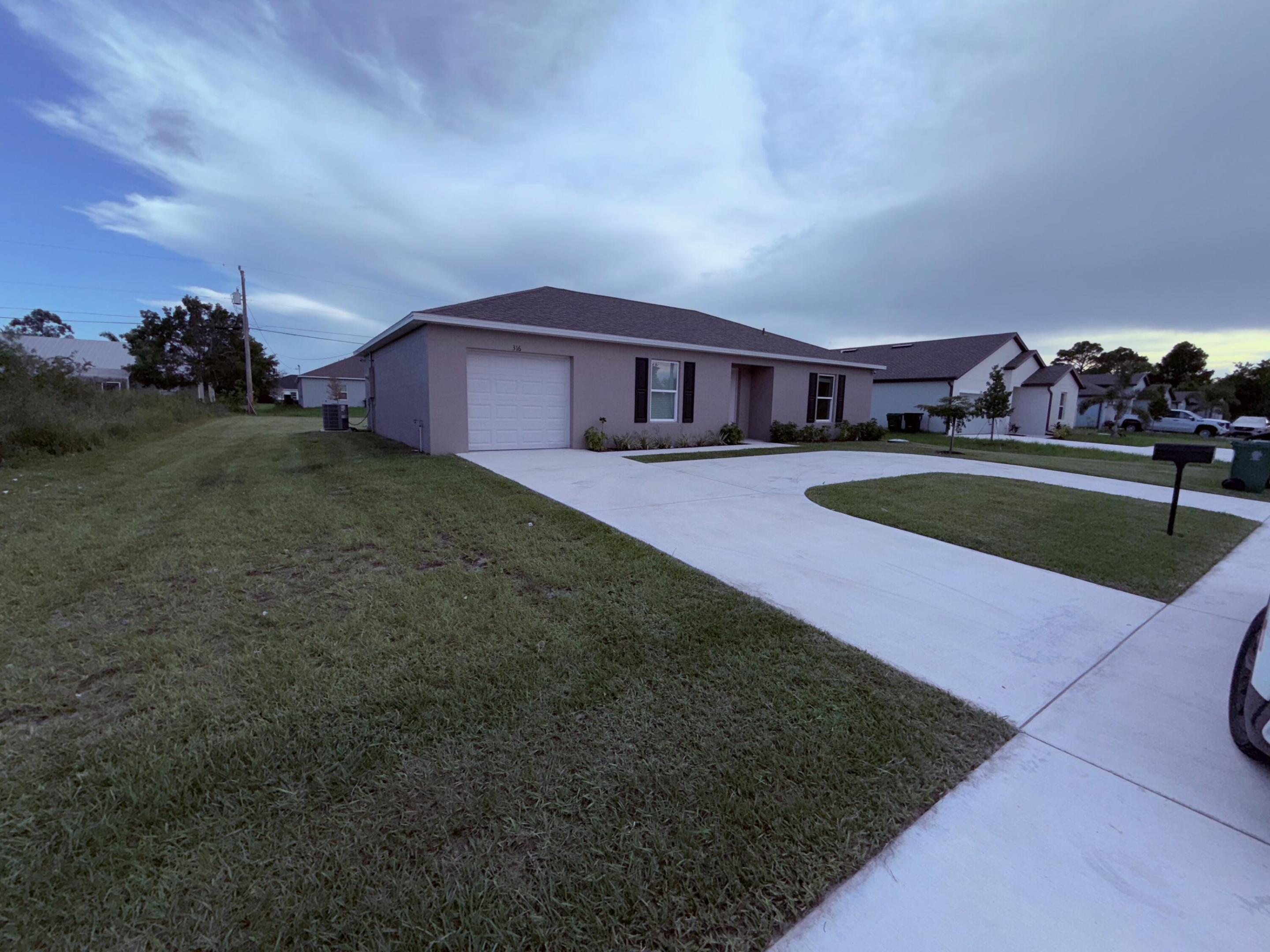 PORT ST LUCIE SECTION 34 - Residential