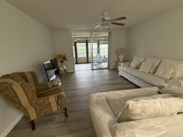 PALM LAKES CONDO - Residential