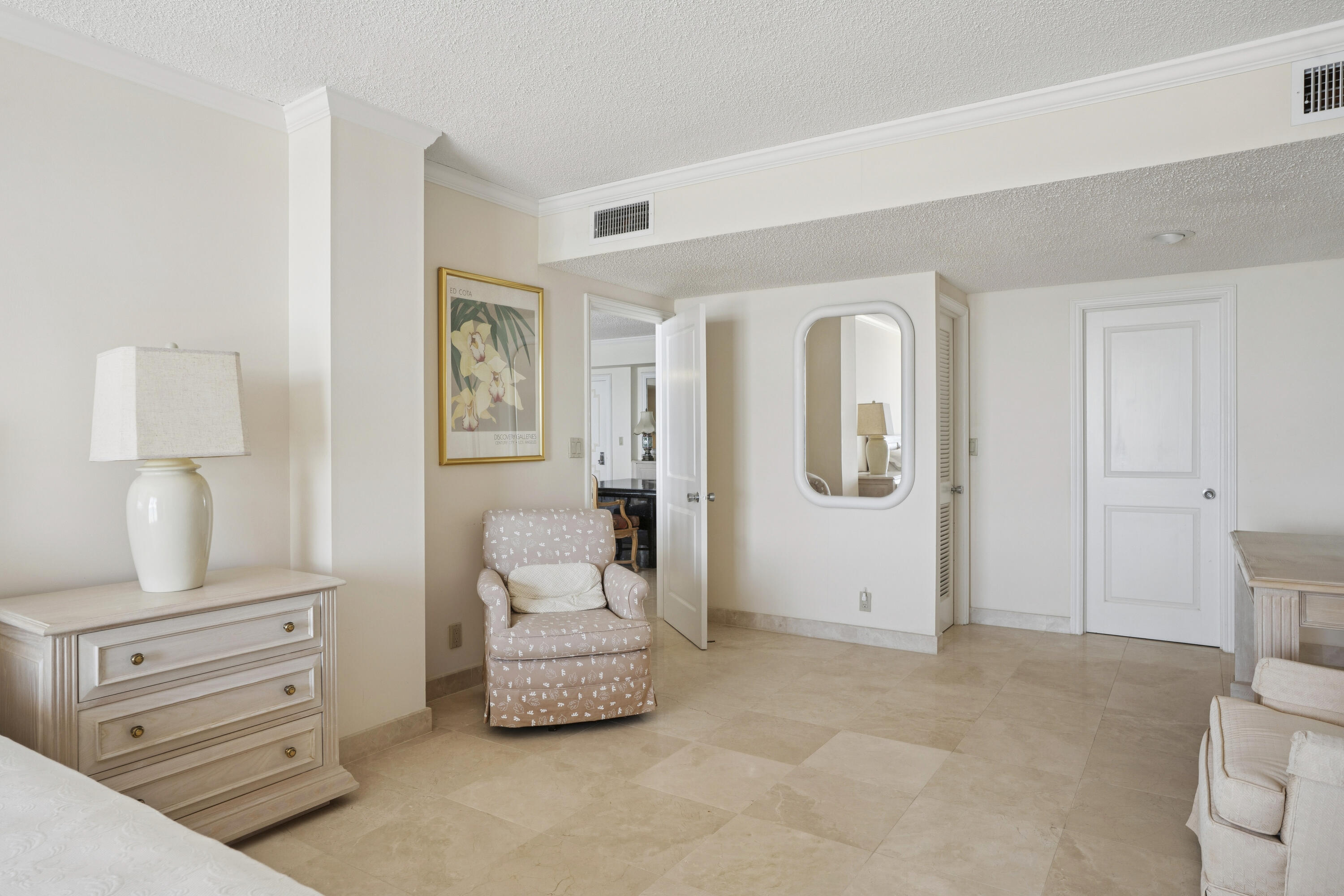 WINTHROP HOUSE CONDO - Residential