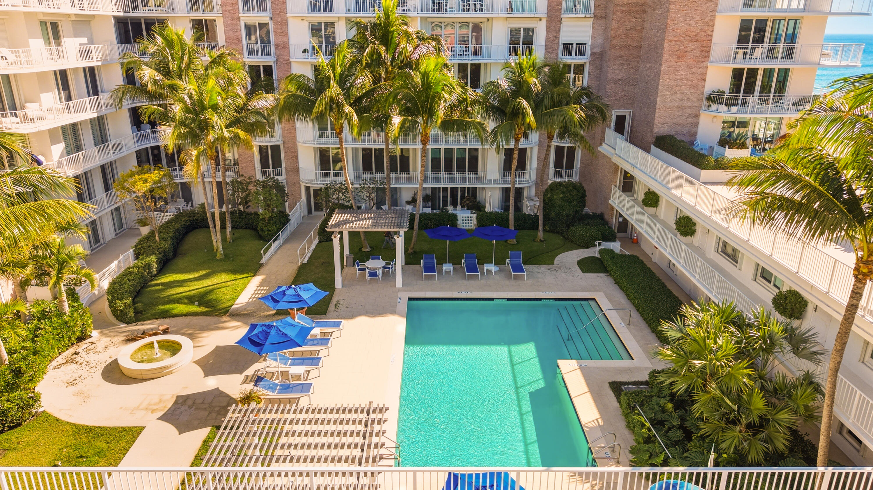 WINTHROP HOUSE CONDO - Residential