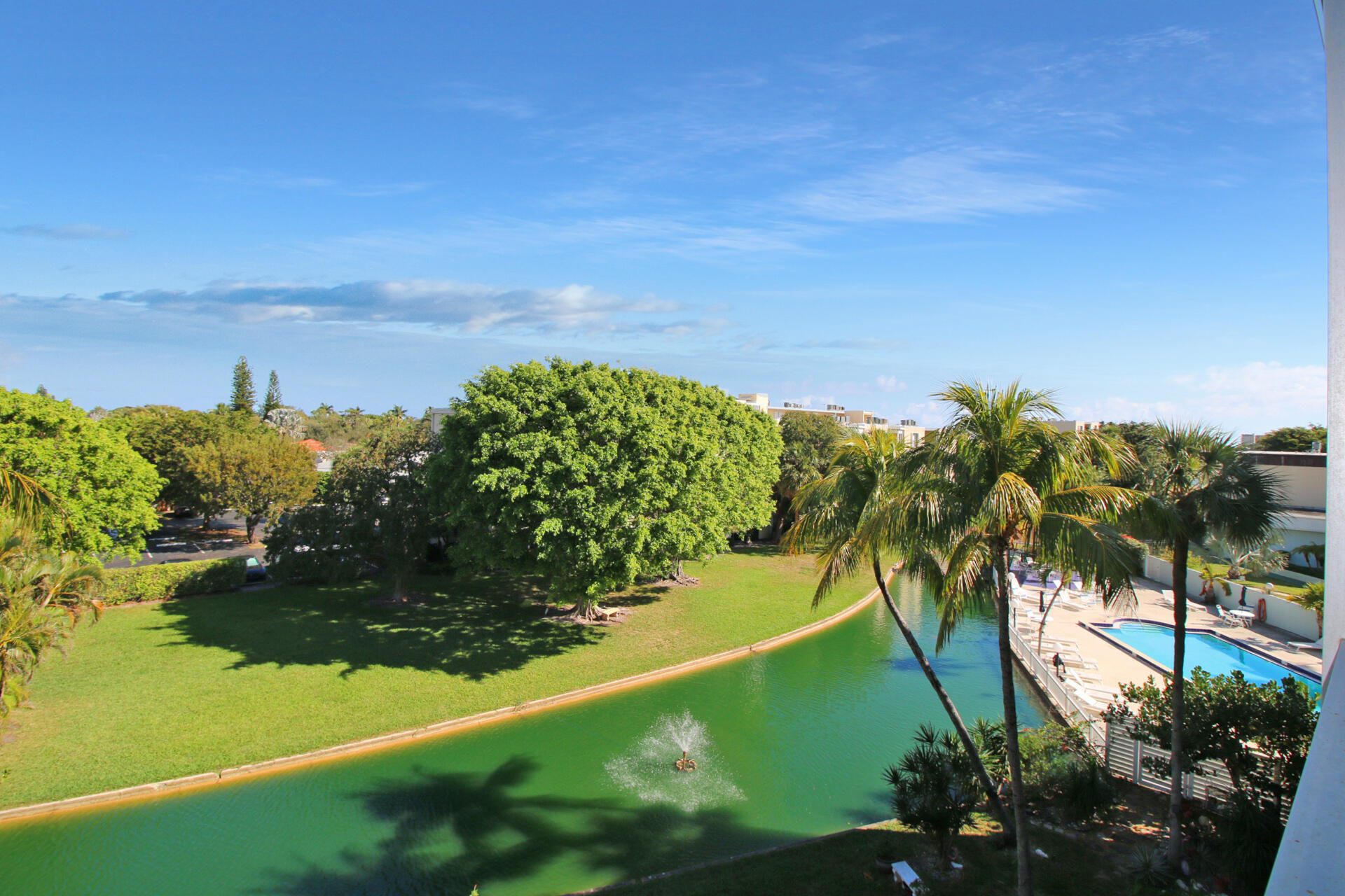 WATERWAY CLUB - Residential