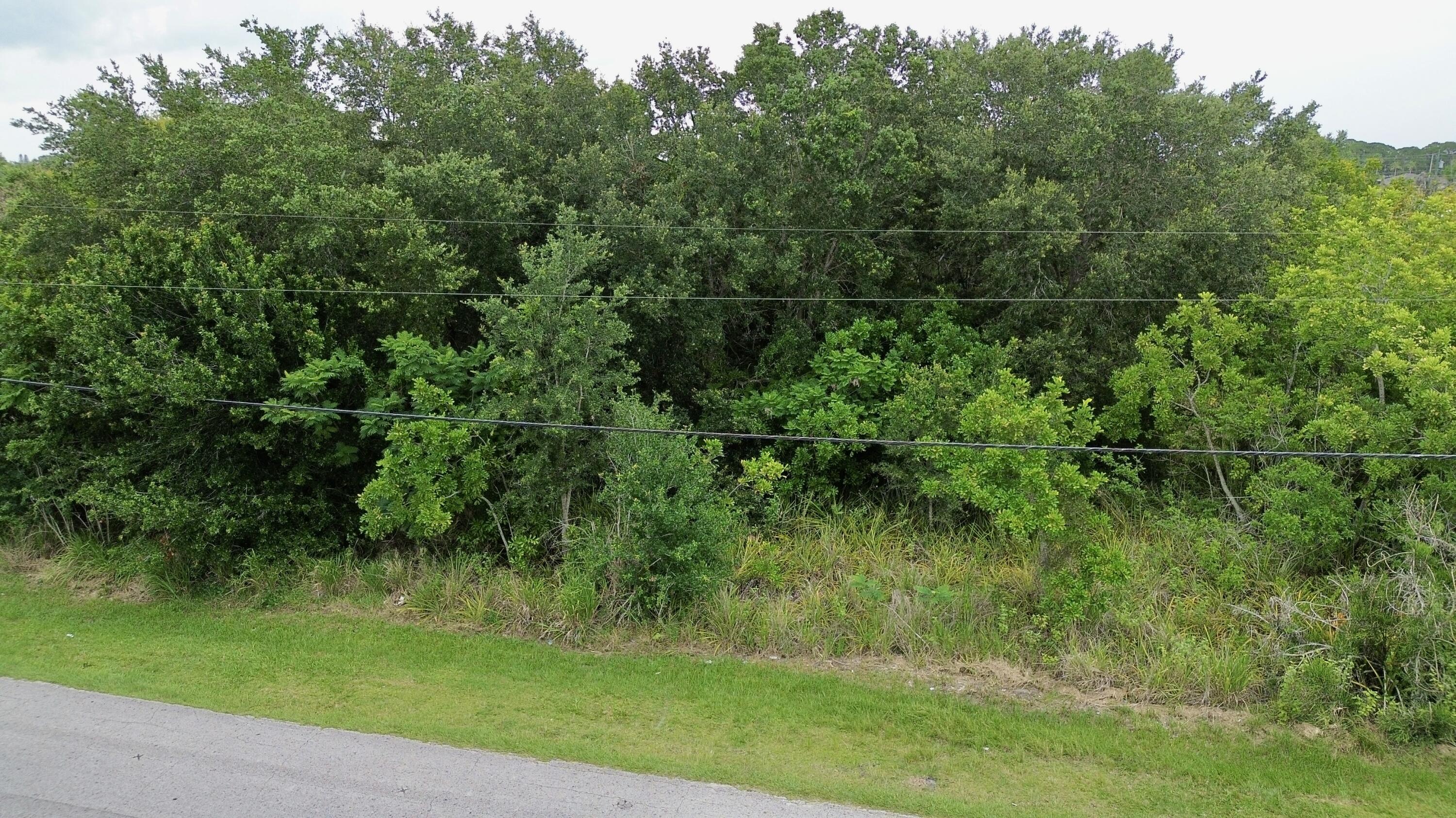 PORT ST LUCIE SECTION 27 - Land