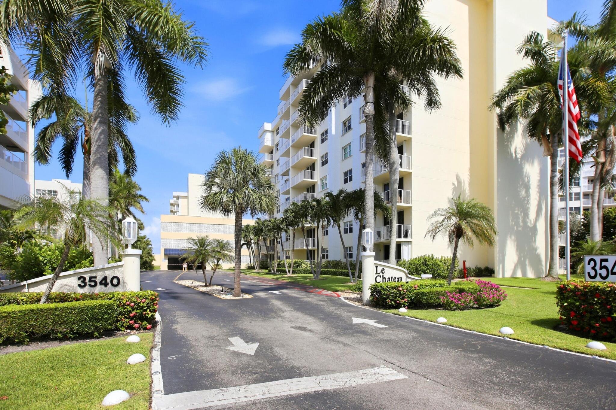 LE CHATEAU ROYAL CONDO - Residential
