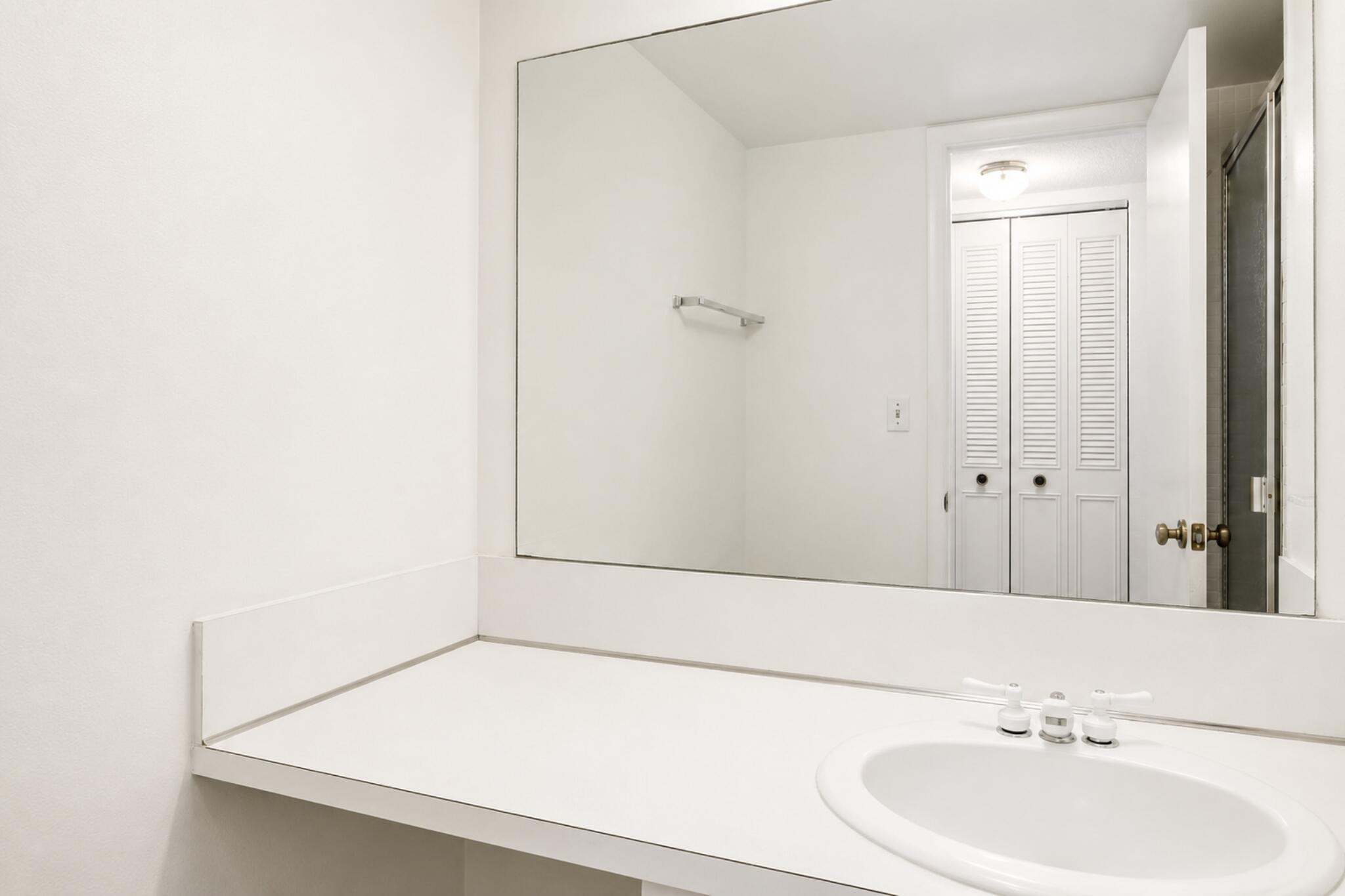 LE CHATEAU ROYAL CONDO - Residential